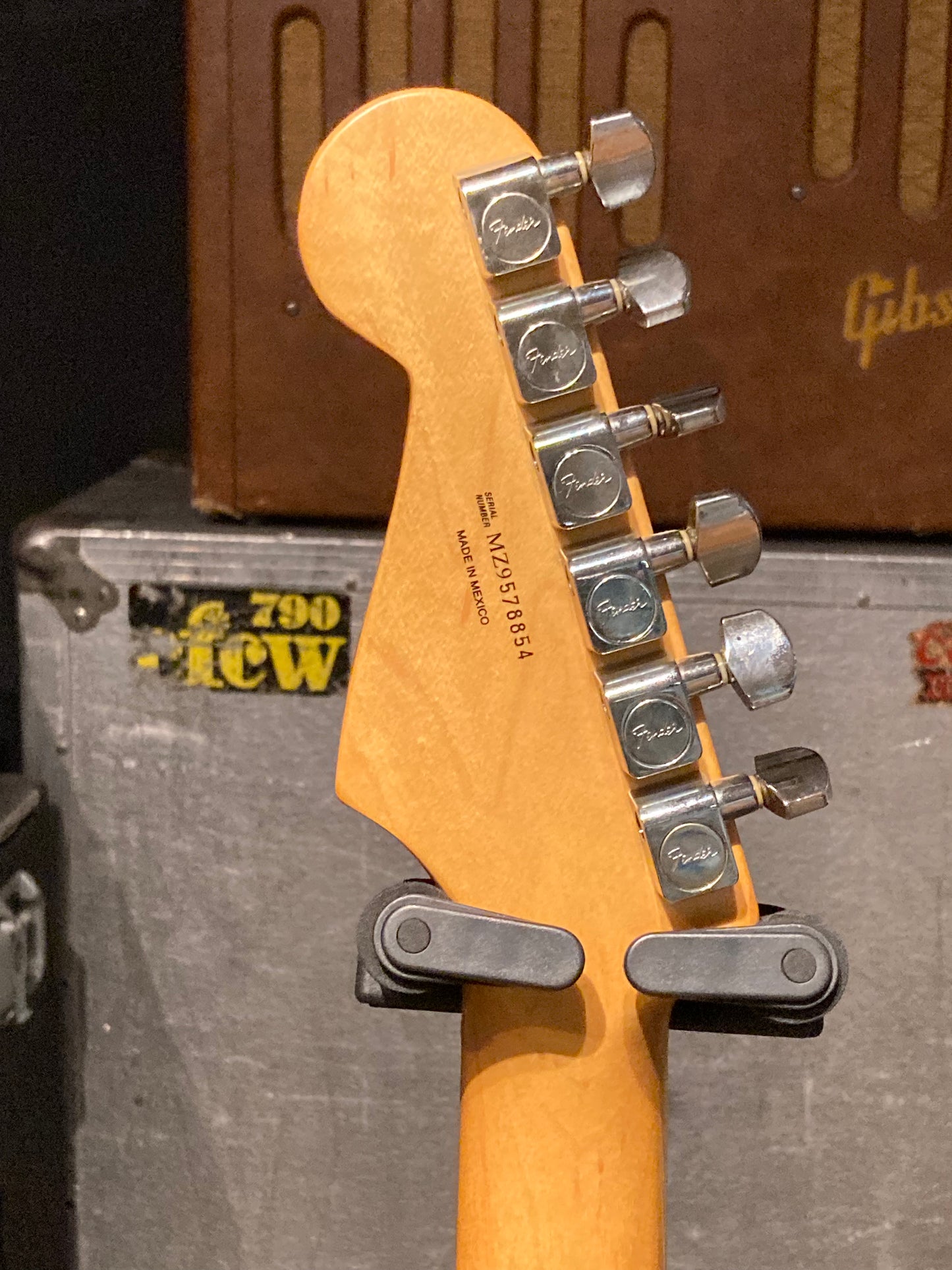 Fender Standard Stratocaster MIM w/Case (2009)