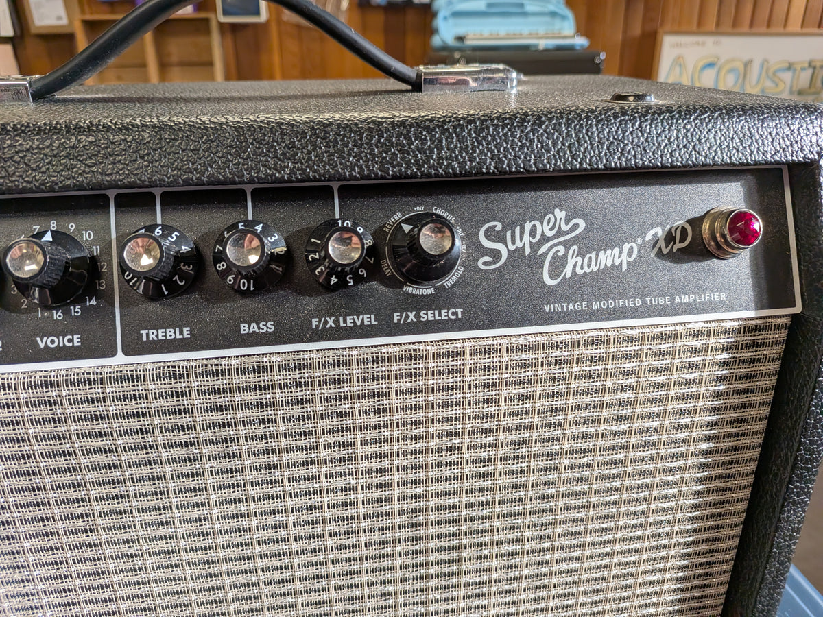 Fender Super Champ XD 1x10" 15w Guitar Combo Amplifier (2009)
