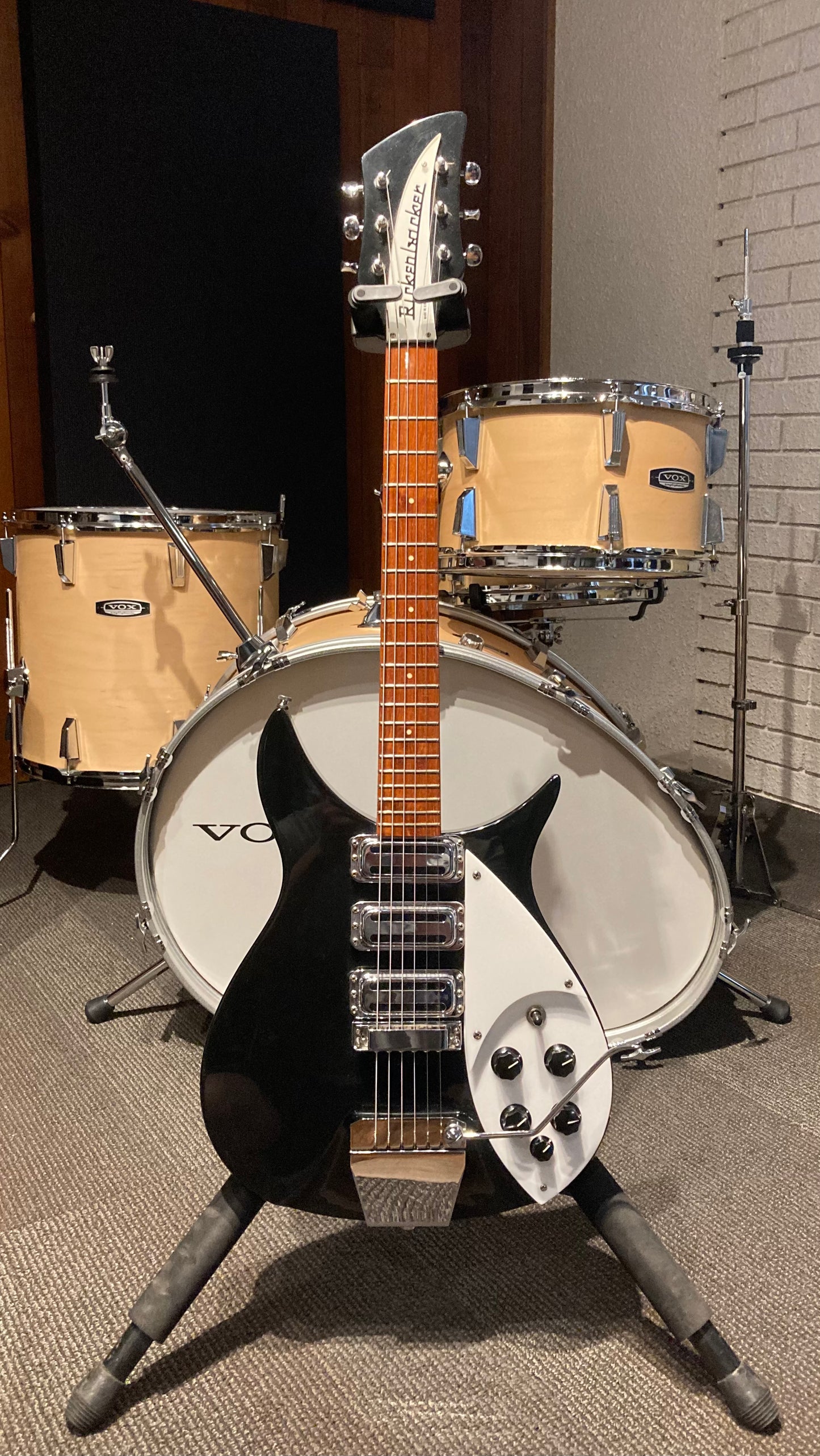 Rickenbacker 325 Short Scale Electric Guitar w/Case (1989)