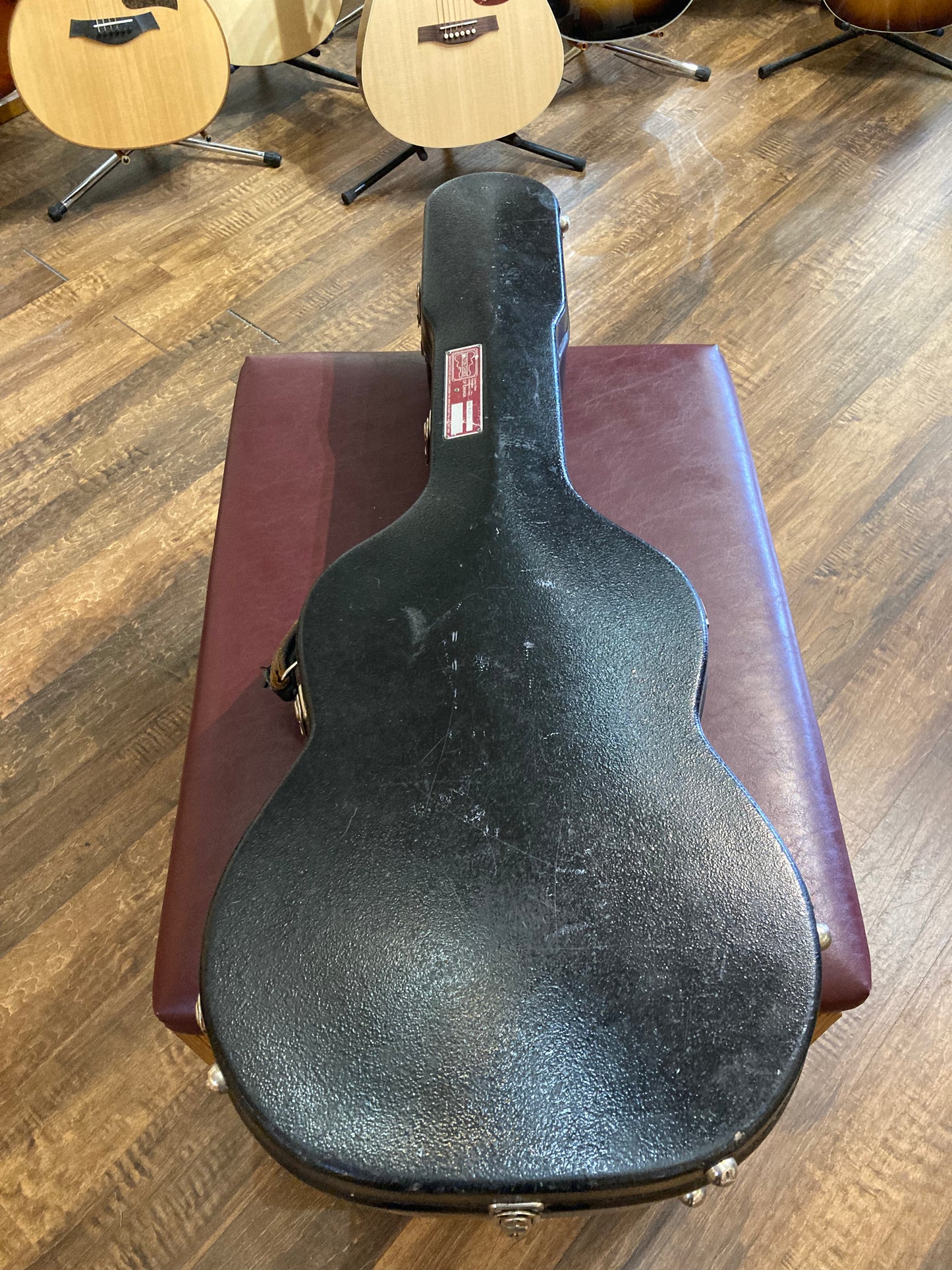 Calton Classical Case (Used)
