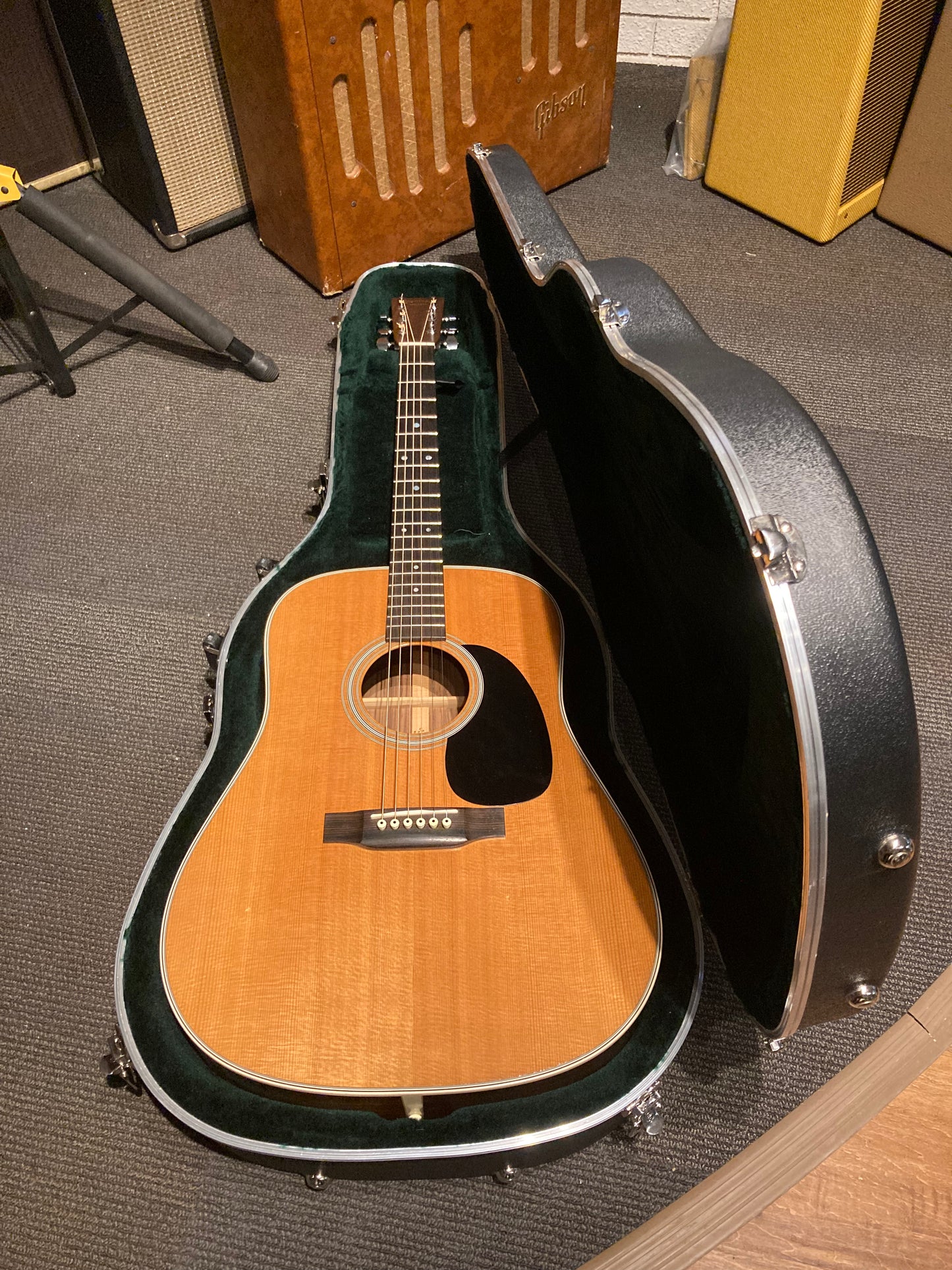 Martin Standard Series D-28 w/Case (2007)