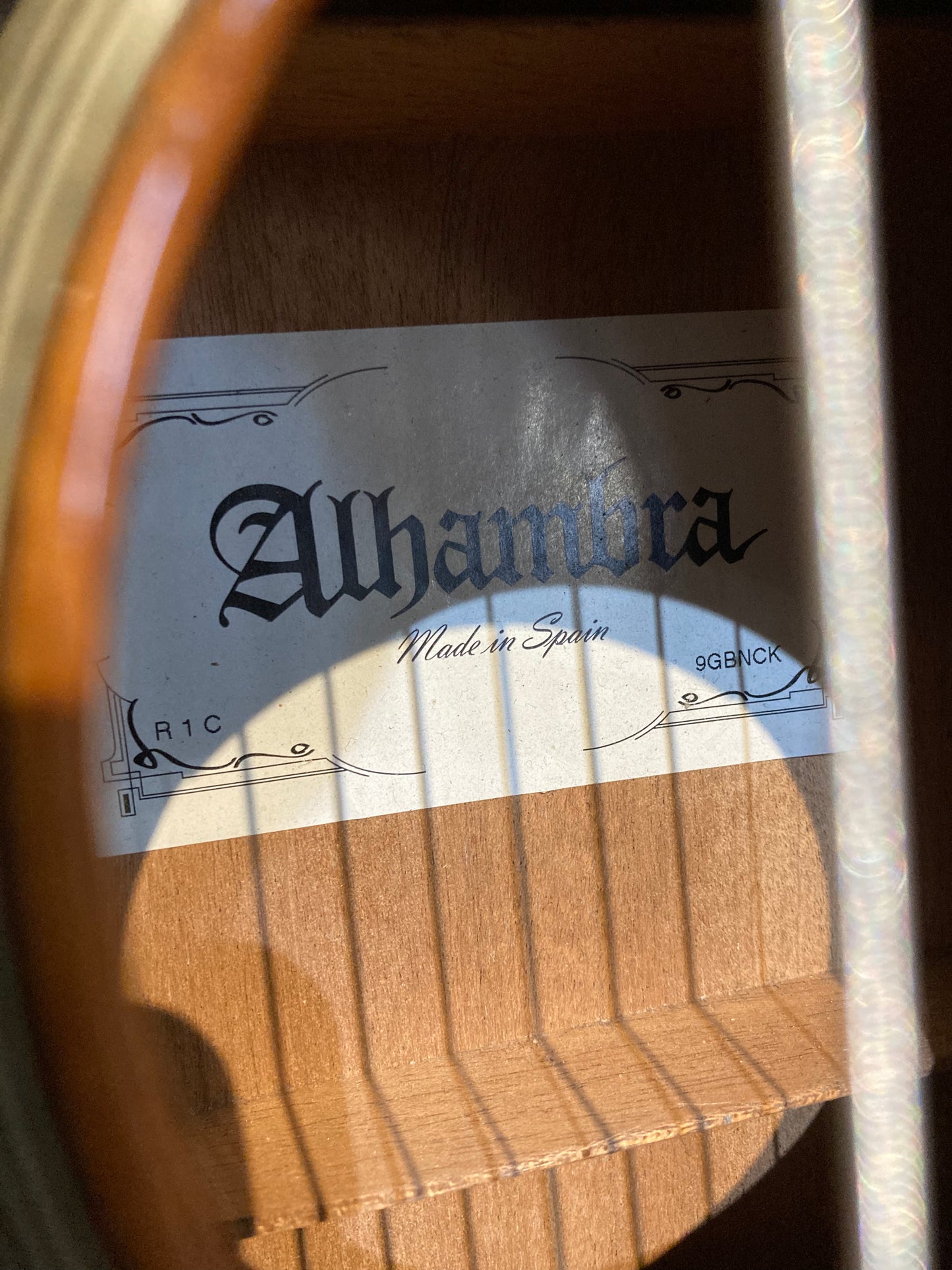 Alhambra R1C 1/2 Size w/Gig Bag (Used)