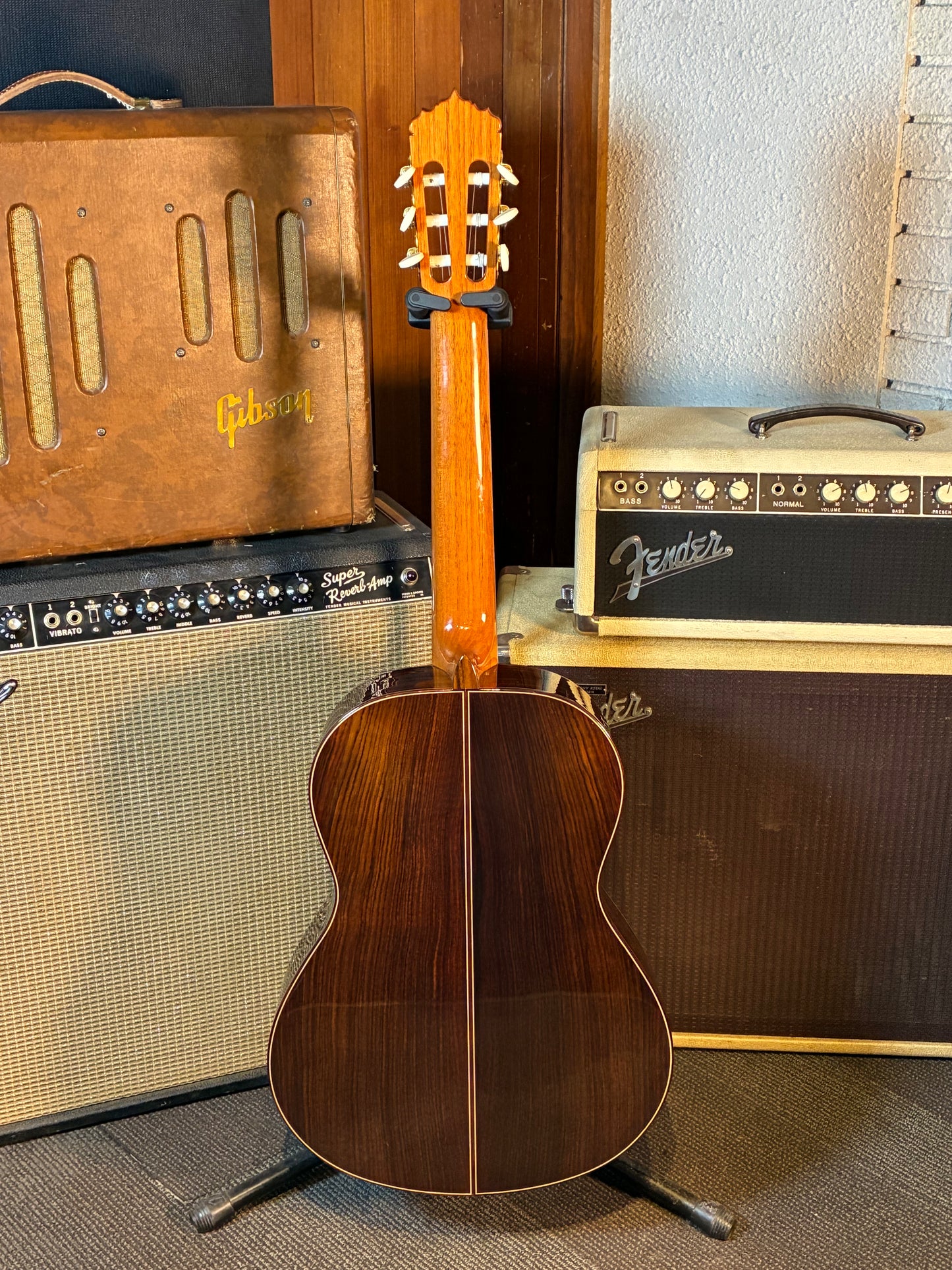 Alhambra Línea Profesional Classical Guitar w/Case (Used)