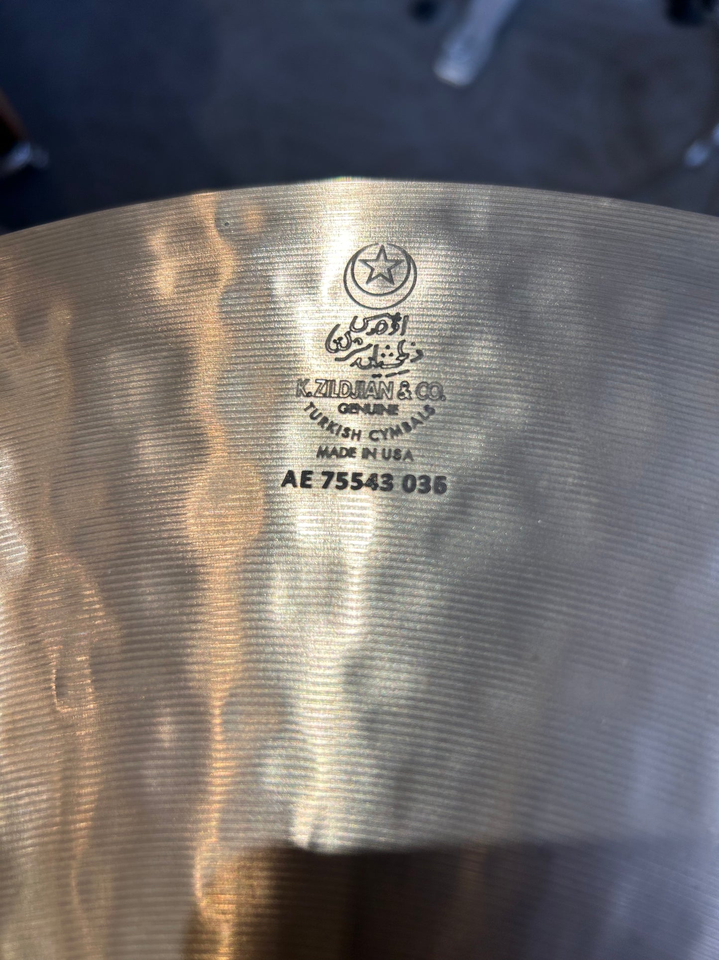 ZIldjian 18" K Dark Thin Crash Cymbal (Used)