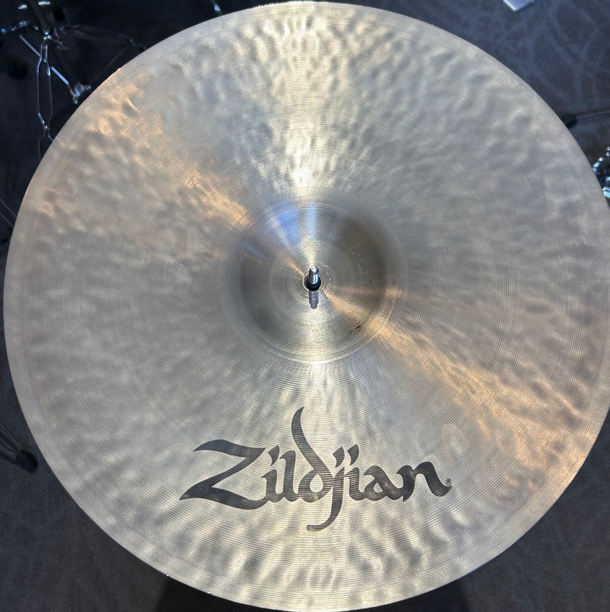 ZIldjian 18" K Dark Thin Crash Cymbal (Used)