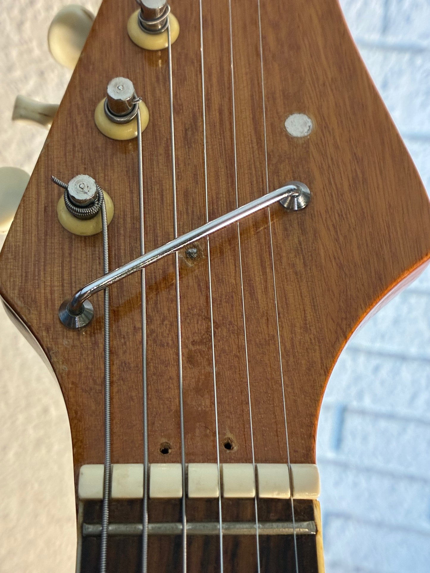 Japanese Made Vintage Solid Body Electric Guitar w/Bag (1960's)