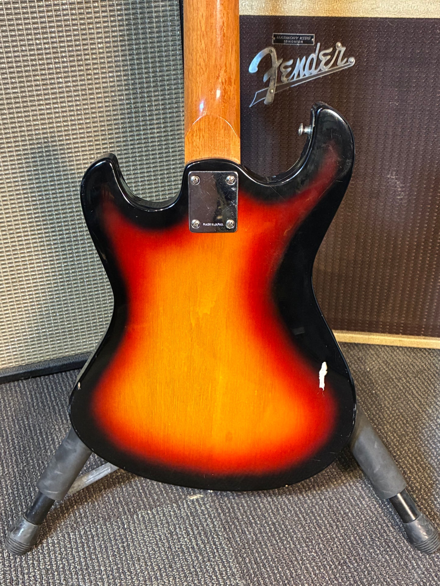 Japanese Made Vintage Solid Body Electric Guitar w/Bag (1960's)