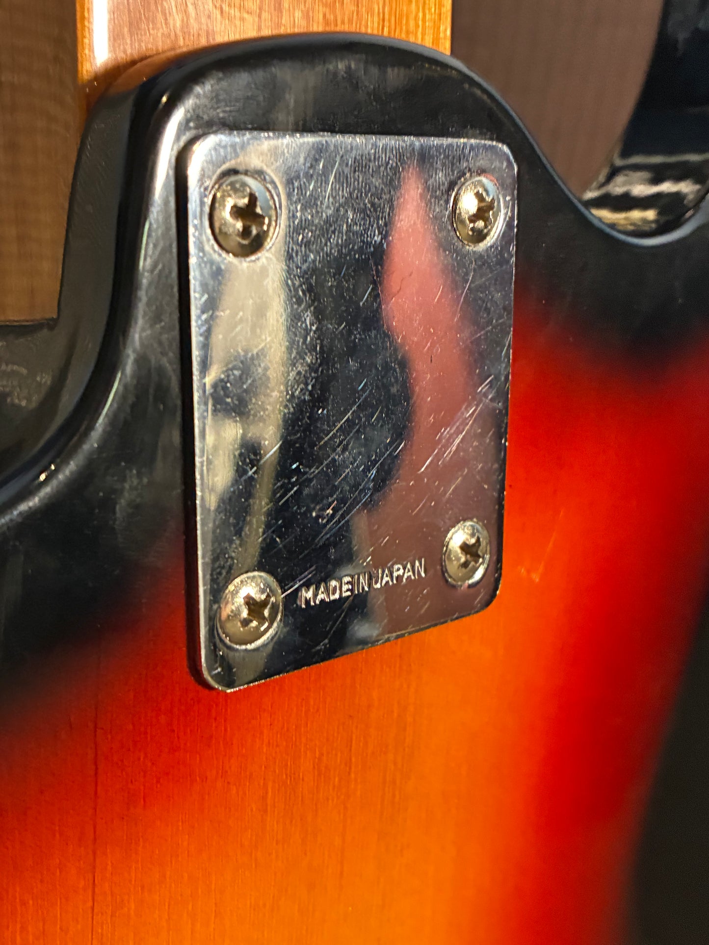 Japanese Made Vintage Solid Body Electric Guitar w/Bag (1960's)