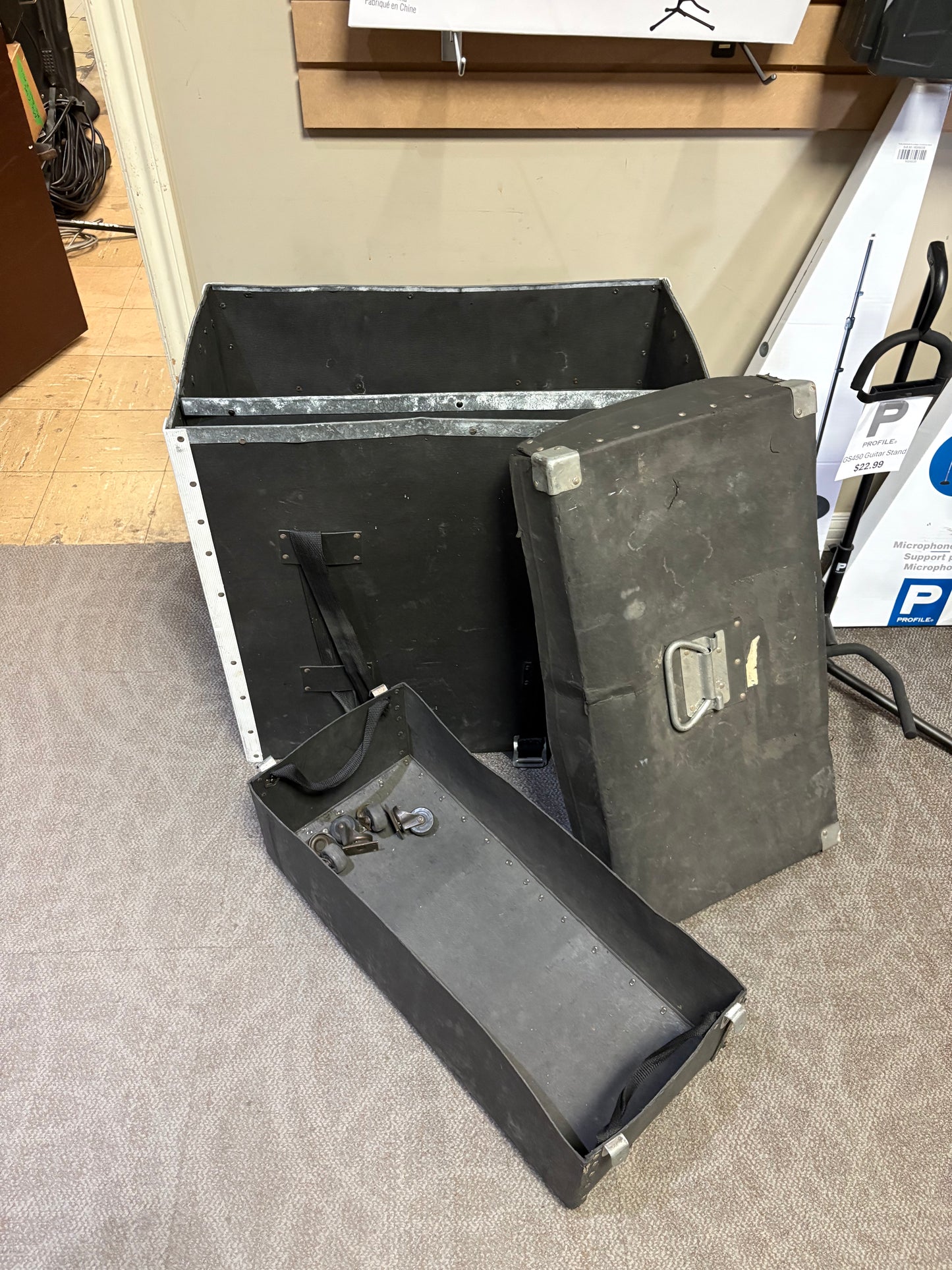 Nomad Trap Case w/Wheels (Used)
