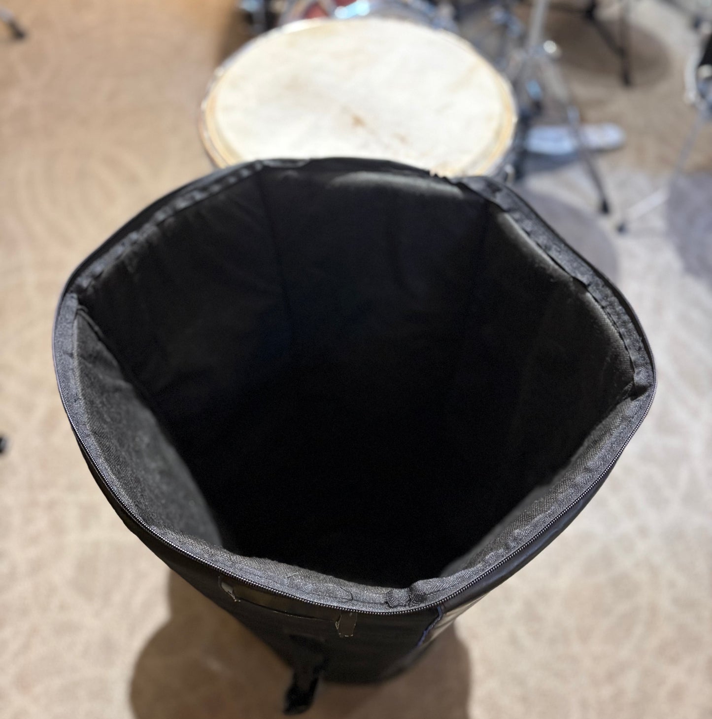 Magna Percussion 14" Wooden Djembe w/Gig Bag (Used)