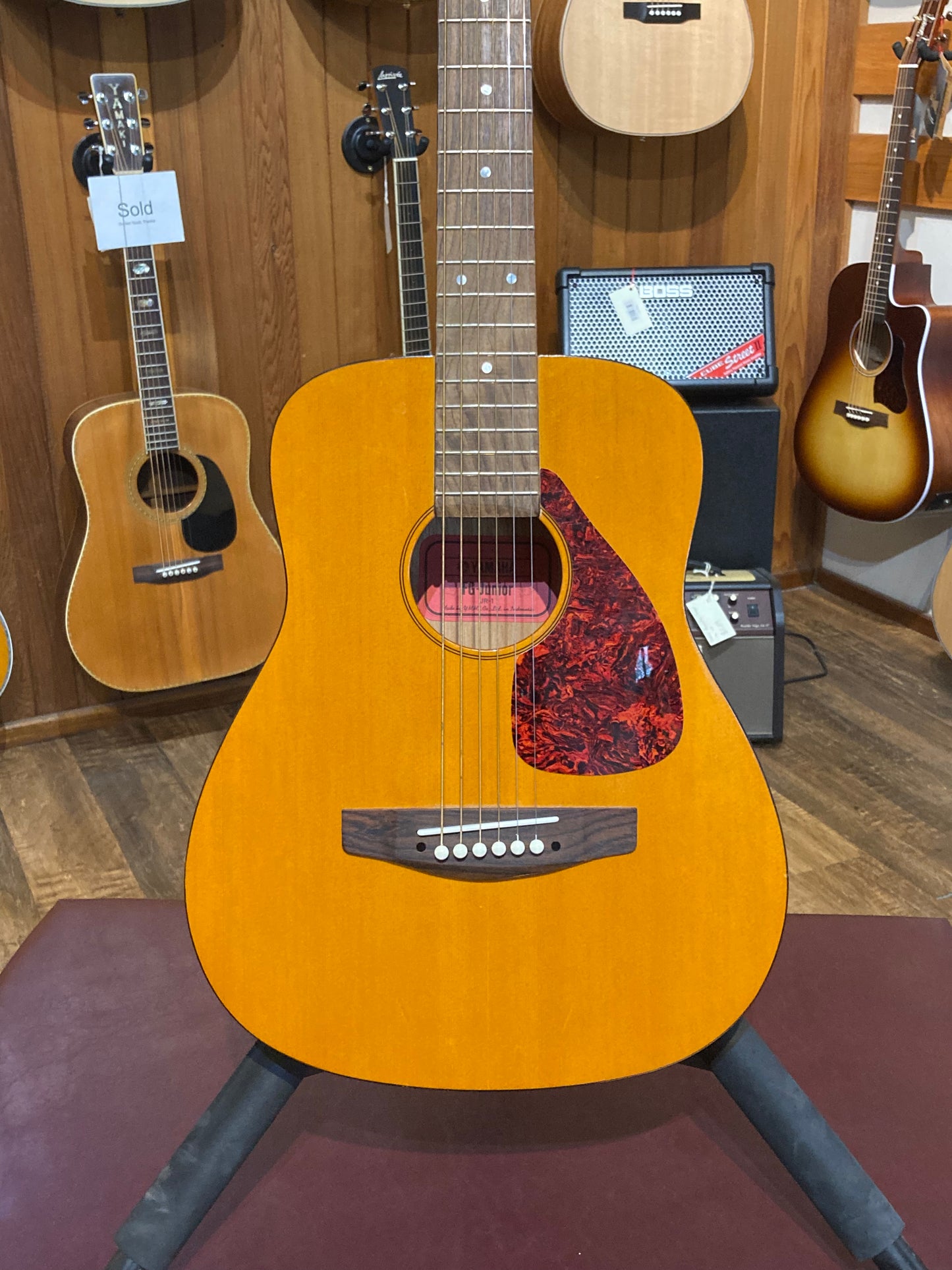 Yamaha JR-1 Compact Acoustic Guitar w/Gig Bag (Used)