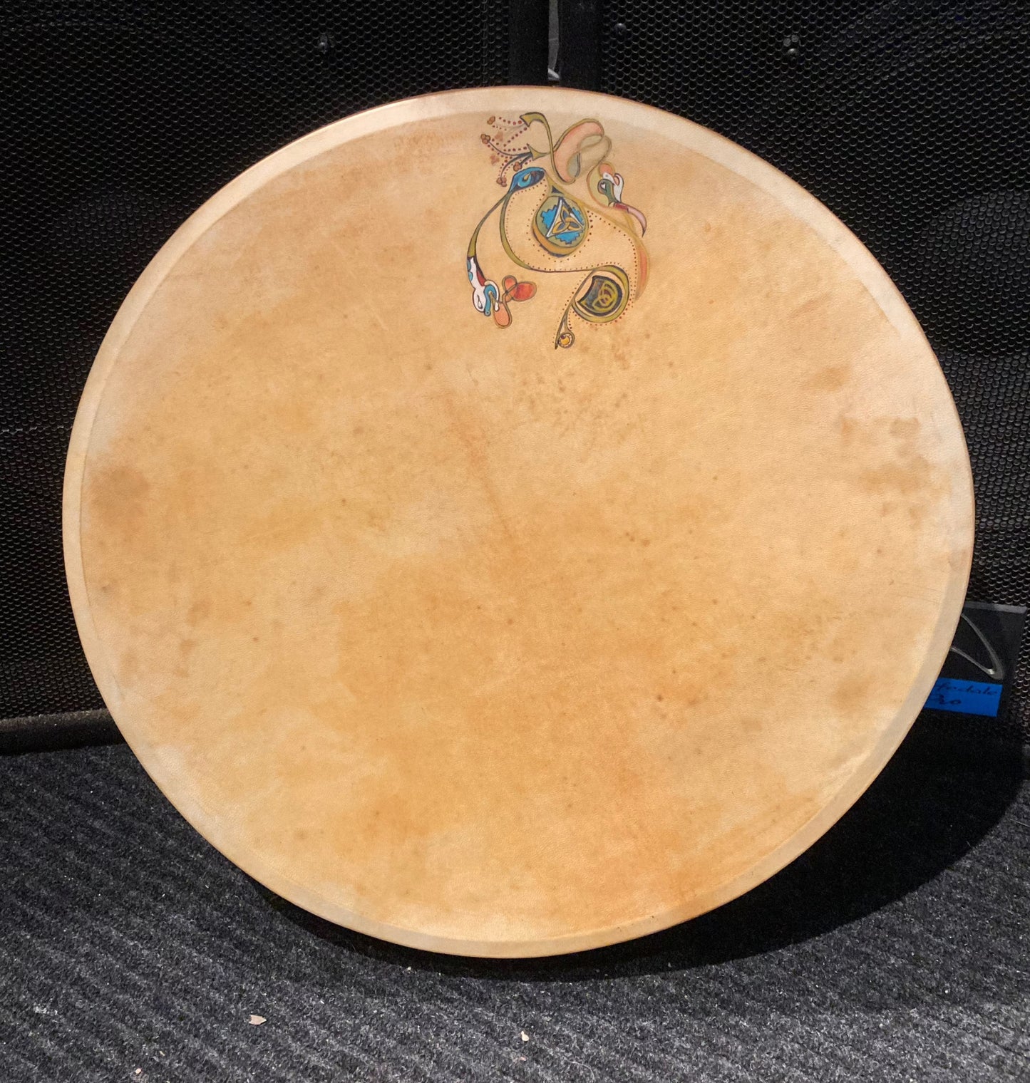 Waltons 18" Tunable Bodhran w/Tipper (Used)