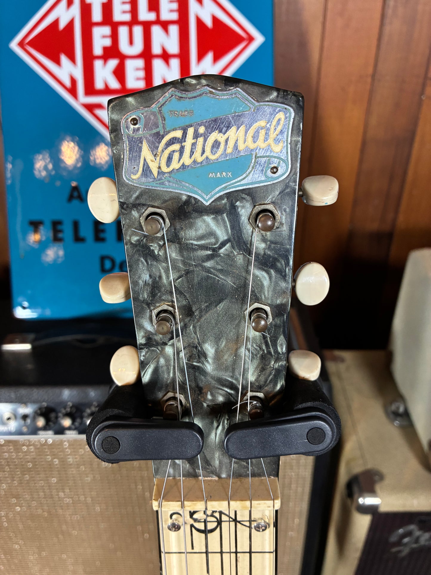 National No.1075 "Chicagoan" Lap Steel Electric Guitar w/Case (1952)