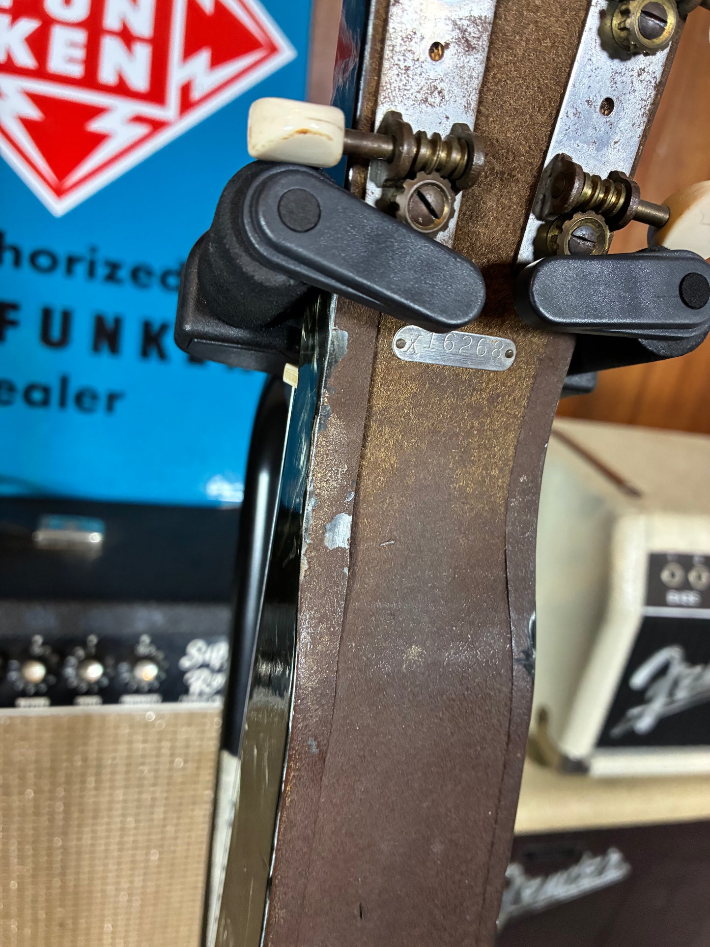 National No.1075 "Chicagoan" Lap Steel Electric Guitar w/Case (1952)
