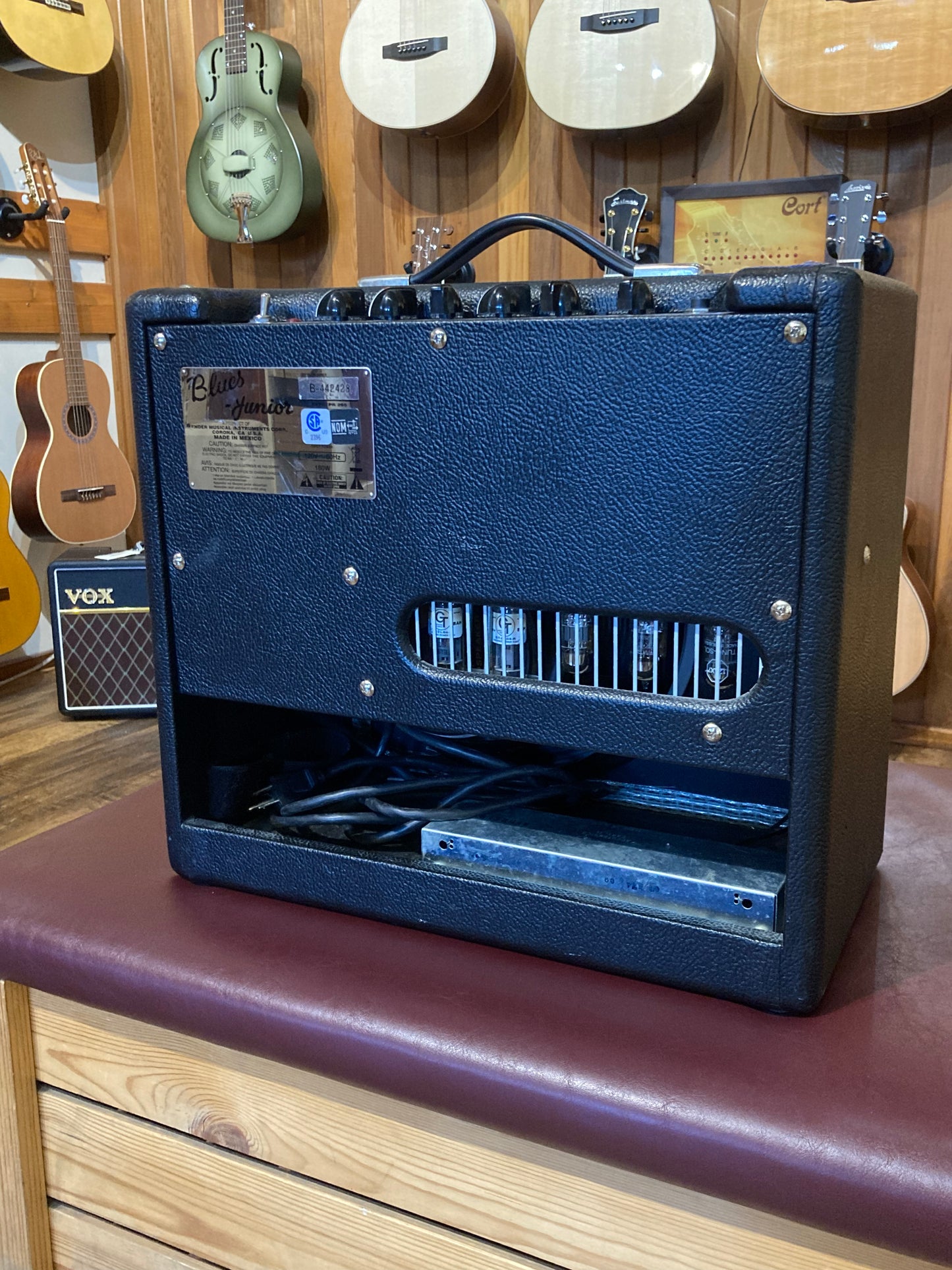 Fender Blues Junior 15w Tube Combo Amp (2010)