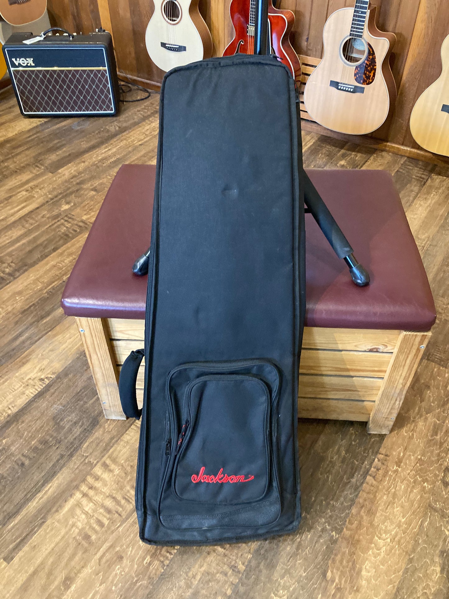 Jackson DKAF7 Archtop Multiscale 7-String Electric Guitar w/Gig Bag - Black (2020)