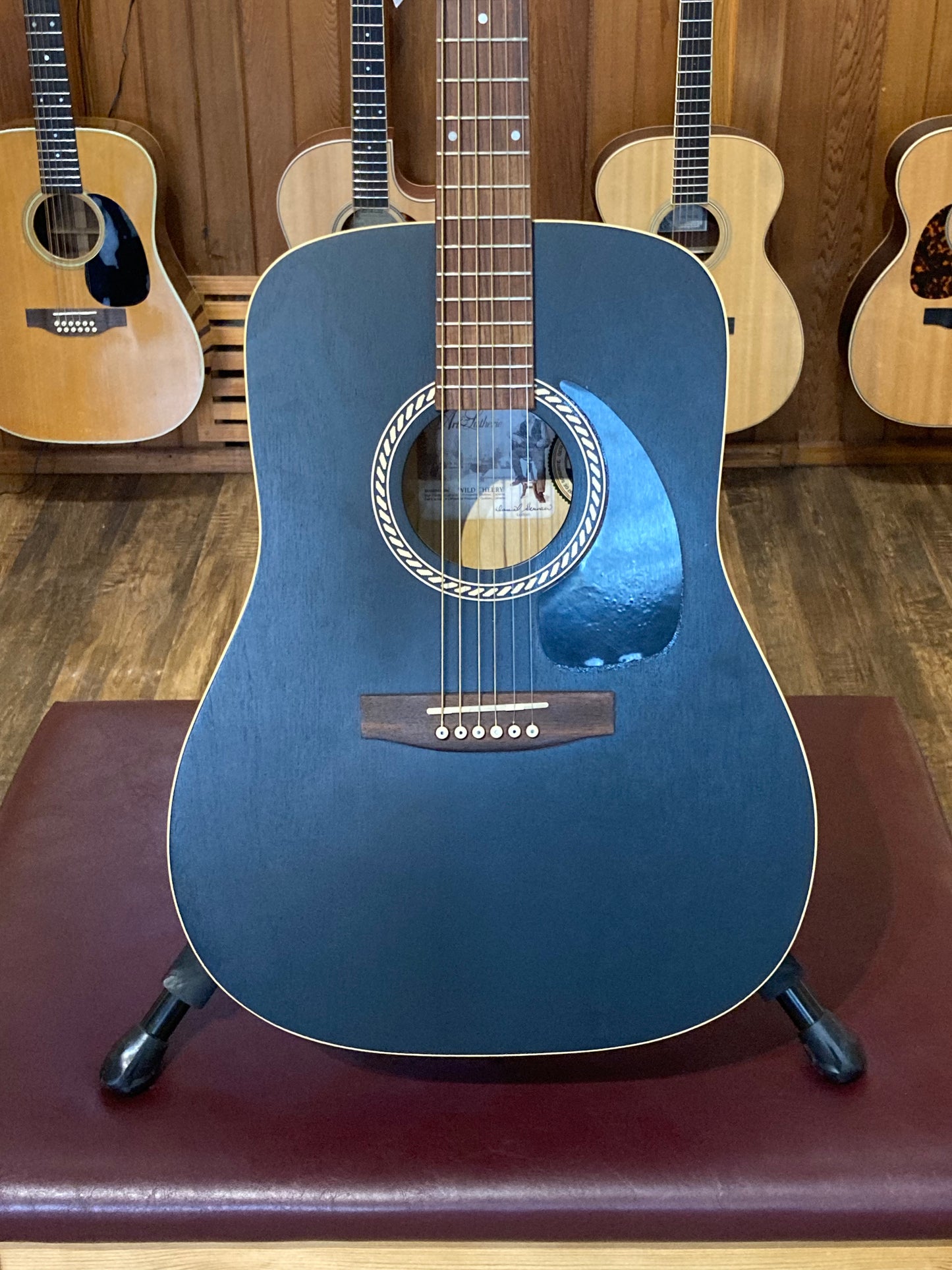 Art & Lutherie Wild Cherry Dreadnought Acoustic Guitar - Black (Used)