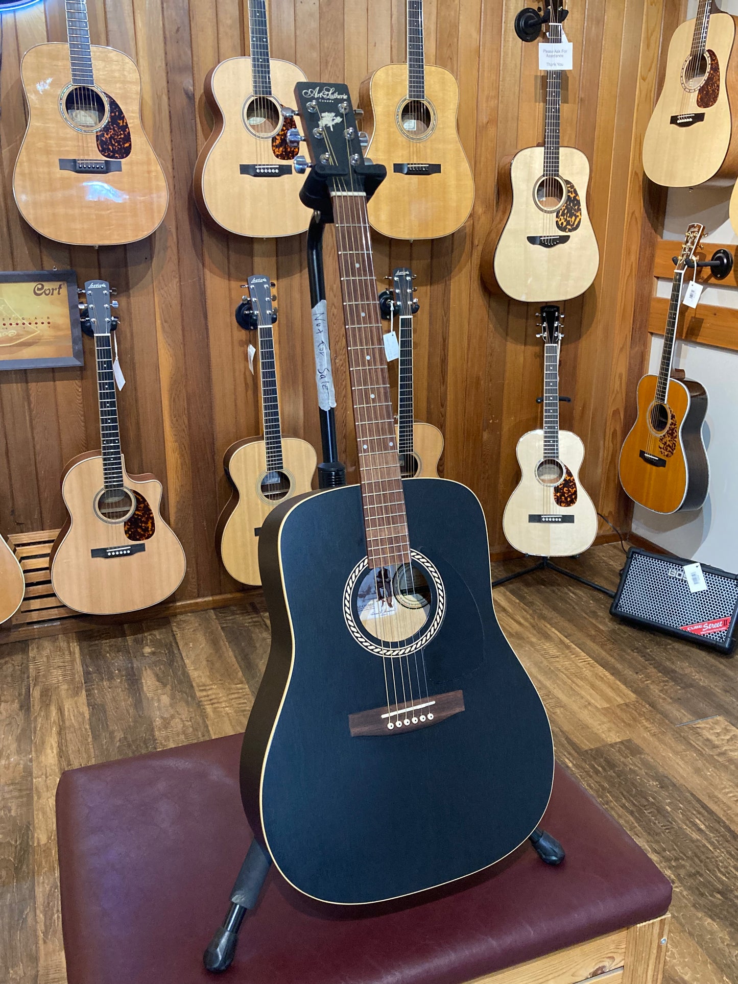 Art & Lutherie Wild Cherry Dreadnought Acoustic Guitar - Black (Used)