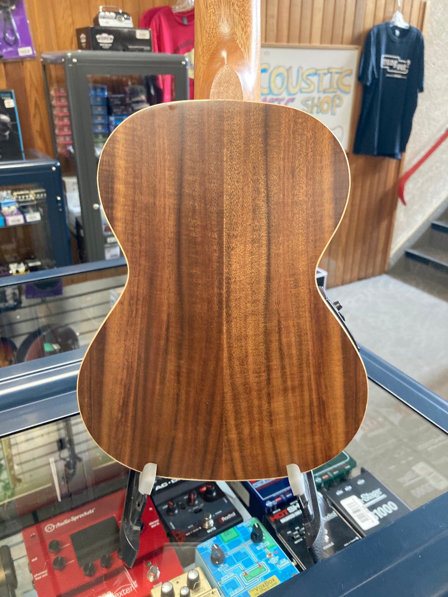 Aiersi GU-78E 6 String Guitarlele (Used)