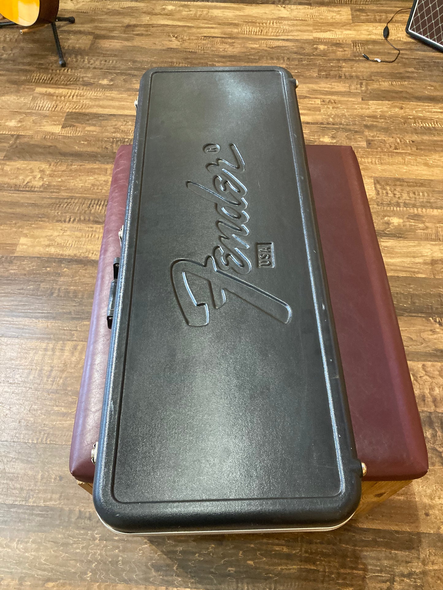 Fender USA Stratocaster w/Case (1983)