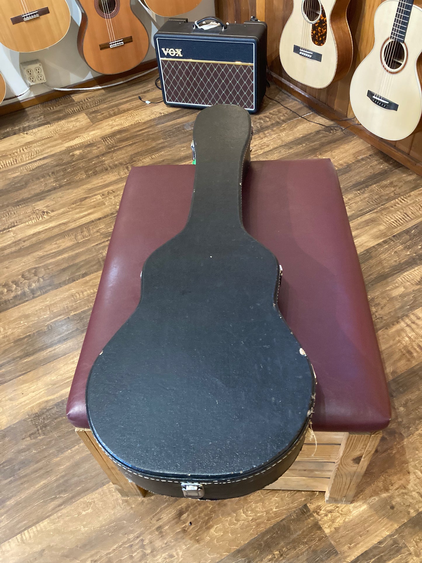 Dia MIJ LP Style Electric Guitar w/Case (1970's)