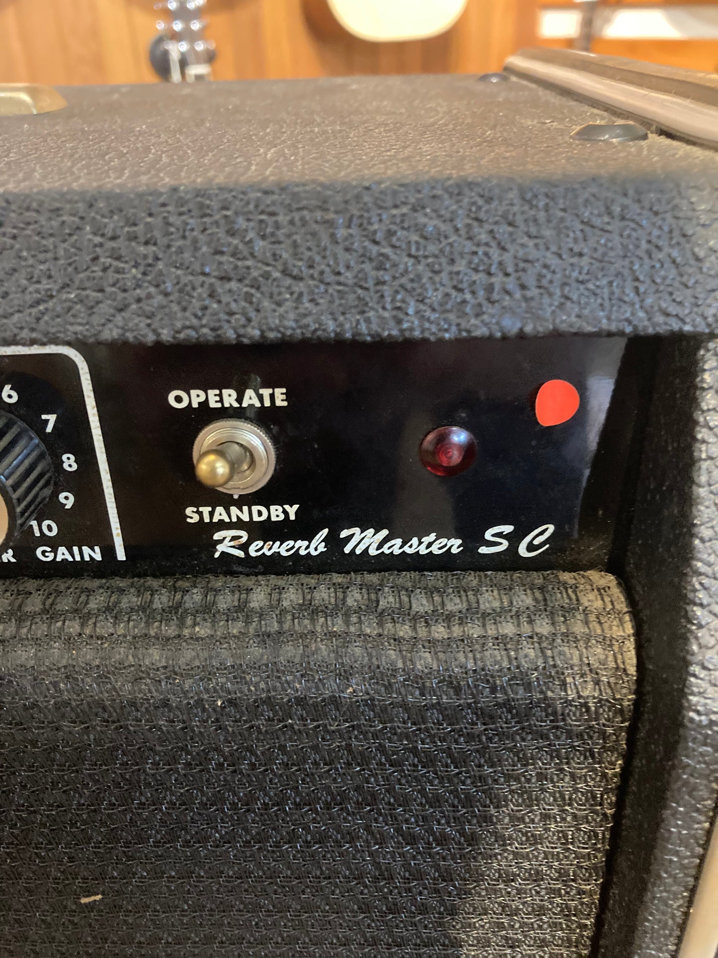 Traynor YRM-1SC Reverb Master Electric Guitar Amp (1975)