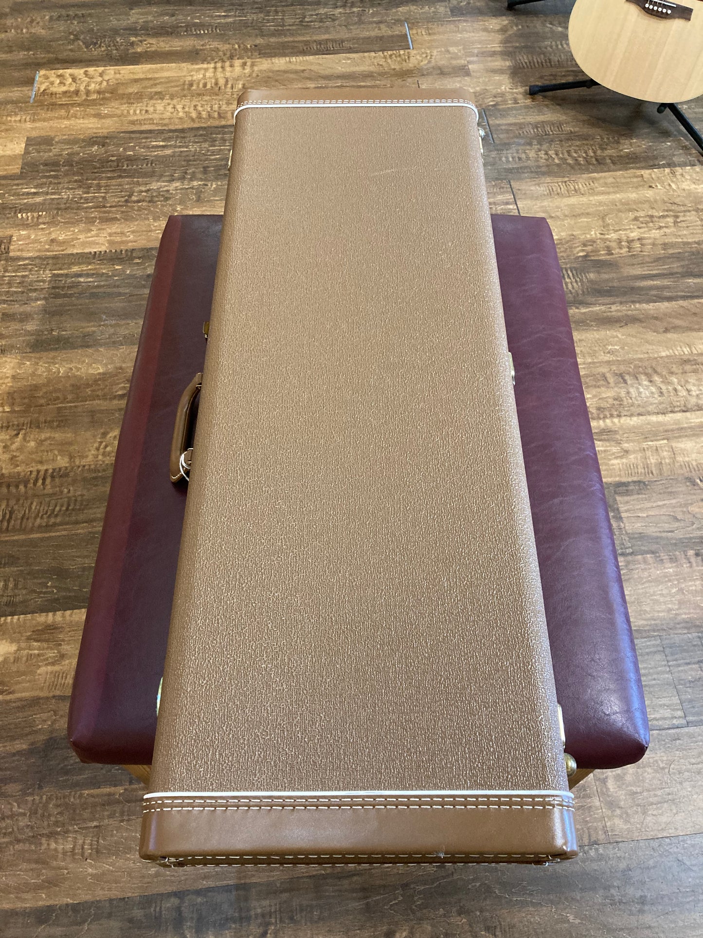 Fender FSR American Deluxe Vintage Player '62 Stratocaster w/Case - Ice Blue Metallic (2005)