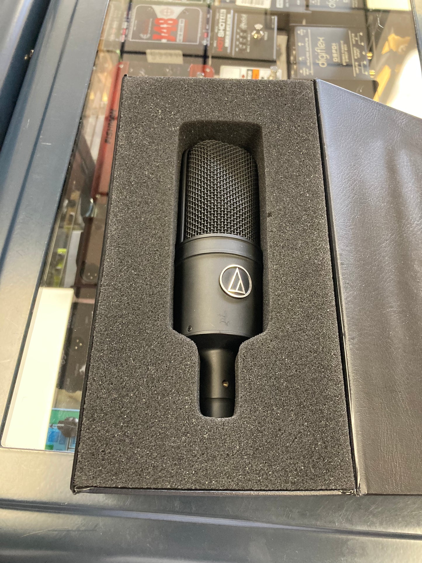 Audio Technica AT4033/CL Cardioid Condenser Microphone (Used)