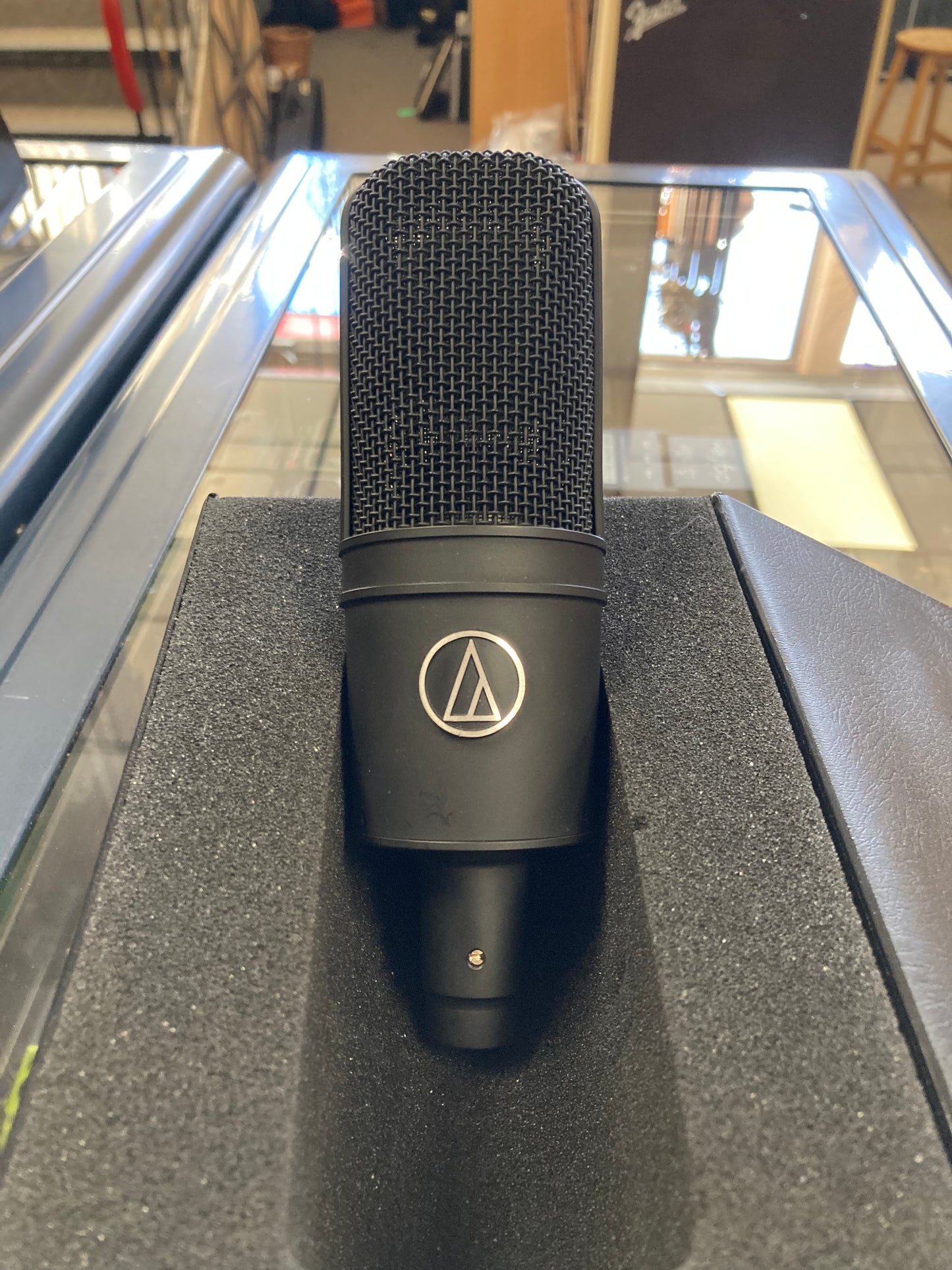 Audio Technica AT4033/CL Cardioid Condenser Microphone (Used)