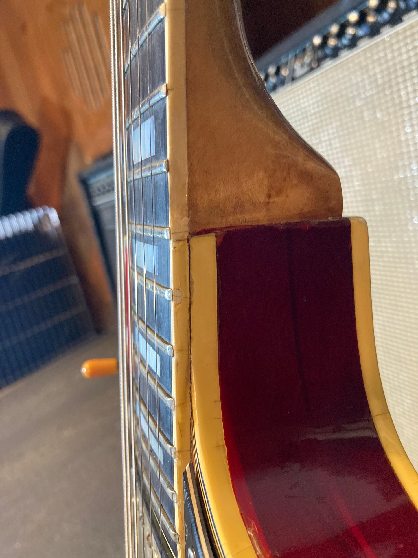 Gibson Les Paul Custom w/Case - Cherry Sunburst (1975)