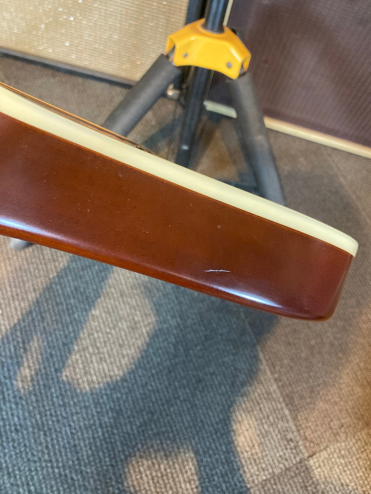 Godin A8 Electro-Acoustic Mandolin w/Gig Bag (Used)