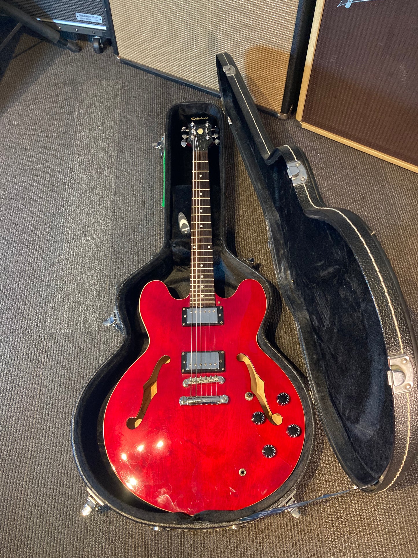 Epiphone Dot Semi-Hollow Electric Guitar w/Case - Cherry (2005)