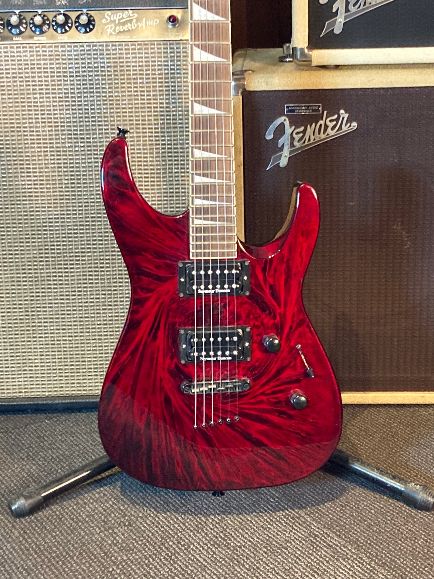 Jackson Pro Series DK2T Dinky w/Gig Bag - Crimson Swirl (2005)