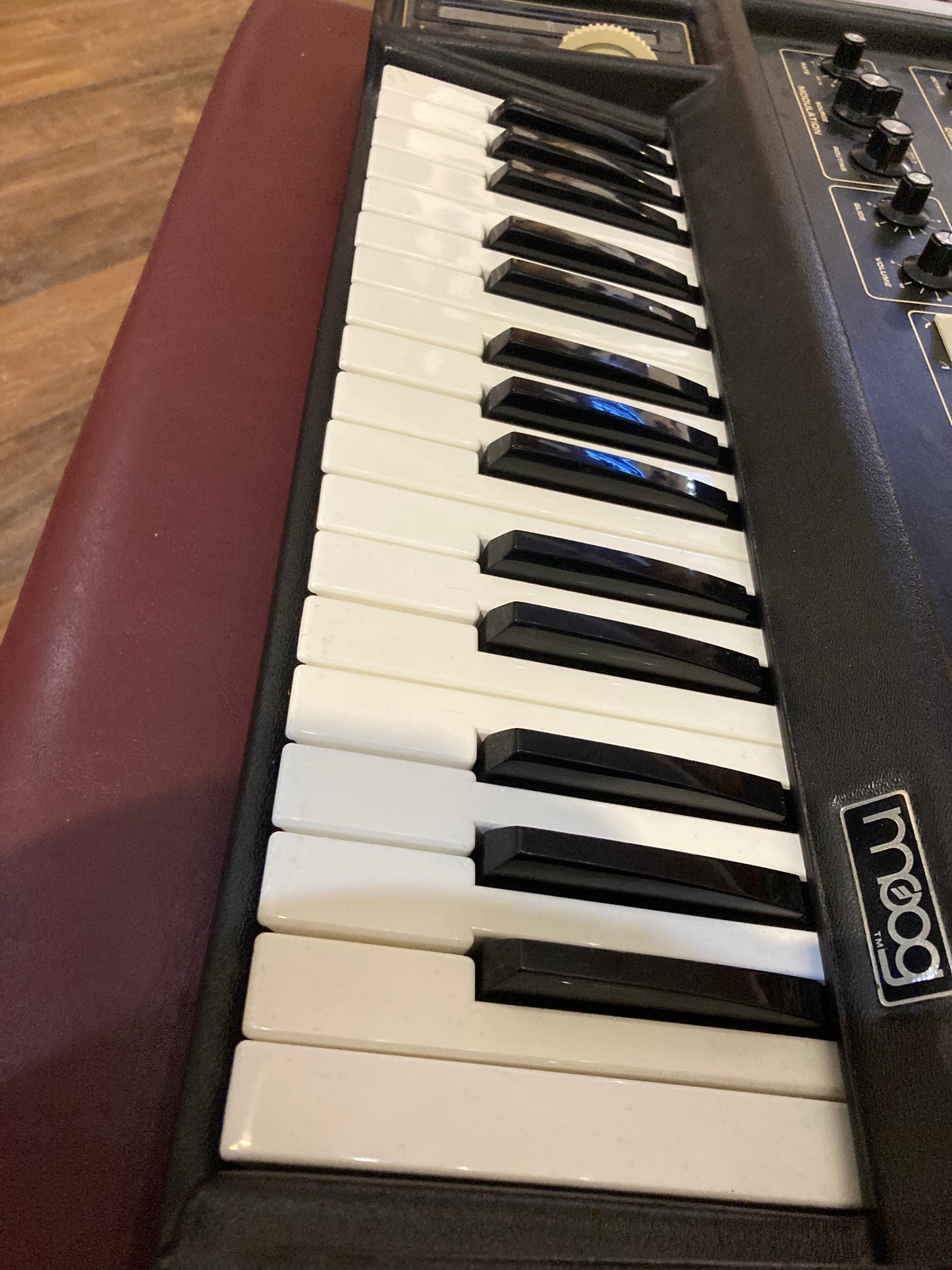 Moog MicroMoog Analog Synthsizer (1975-1979)