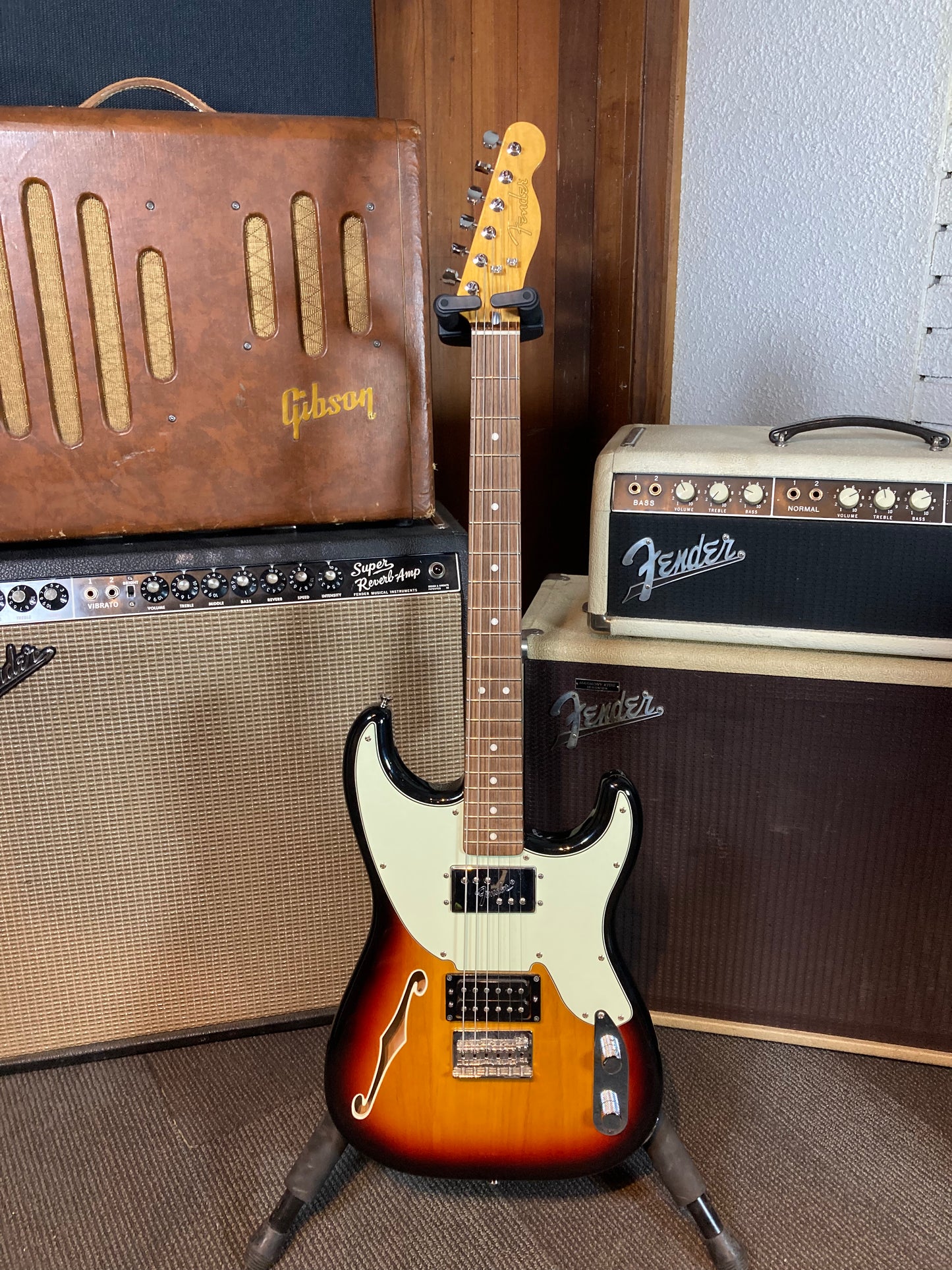 Fender Pawn Shop '72 Electric Guitar - 3-Color Sunburst (2011)