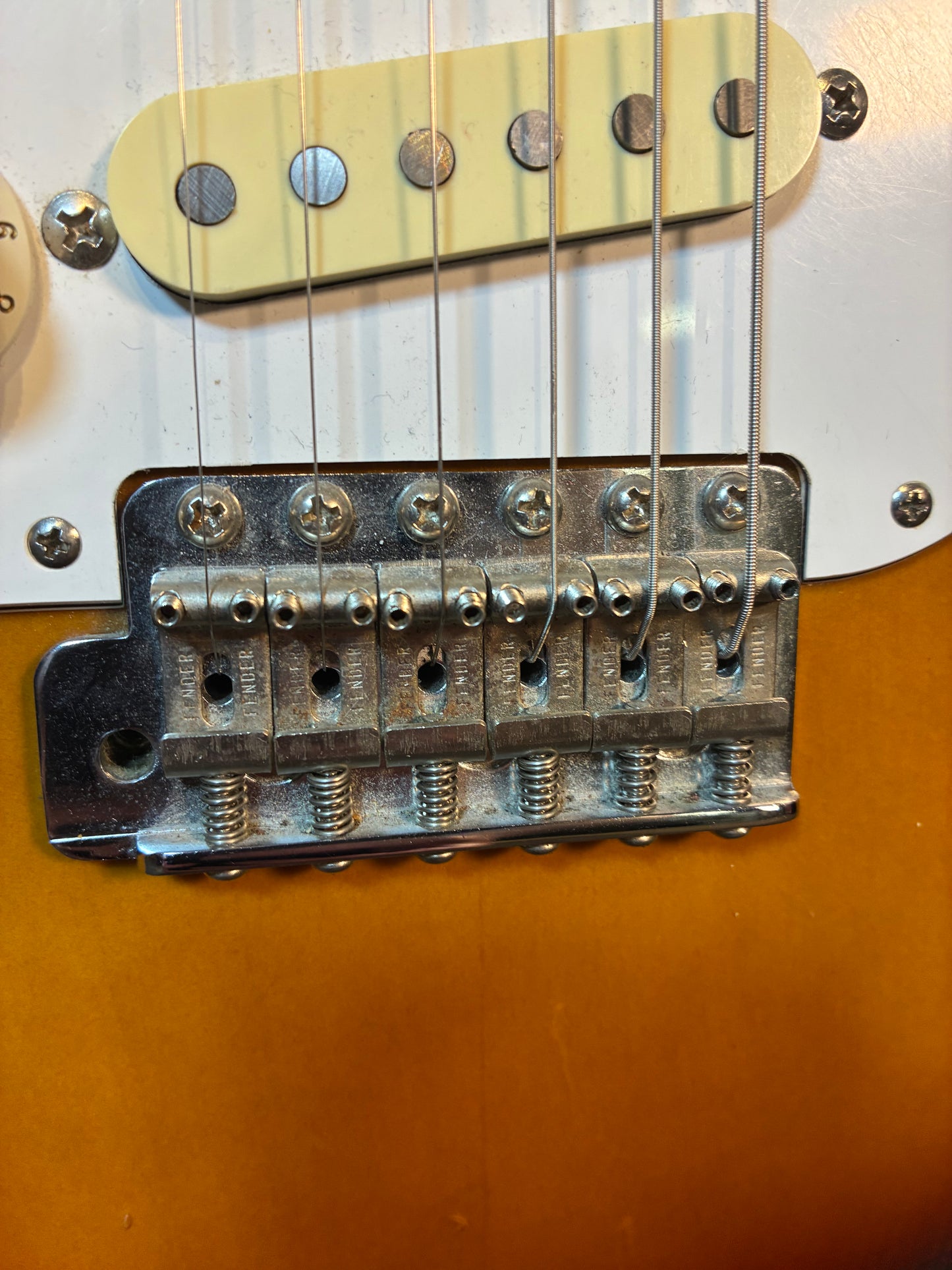 Fender MIJ ST-67 Left-Handed Stratocaster Electric Guitar - Sunburst (1989)