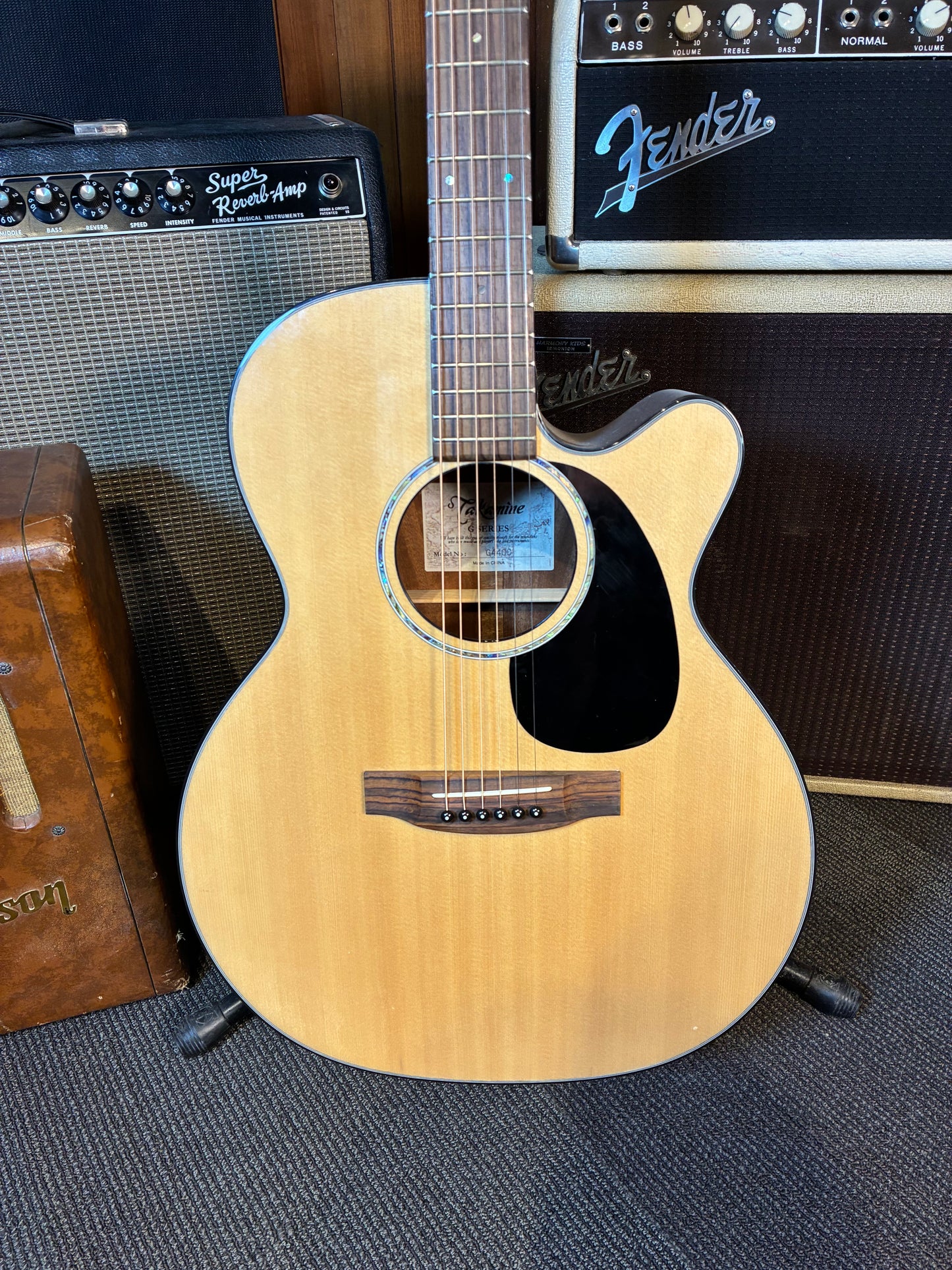 Takamine G440C Acoustic Guitar w/Case - Natural (Used)