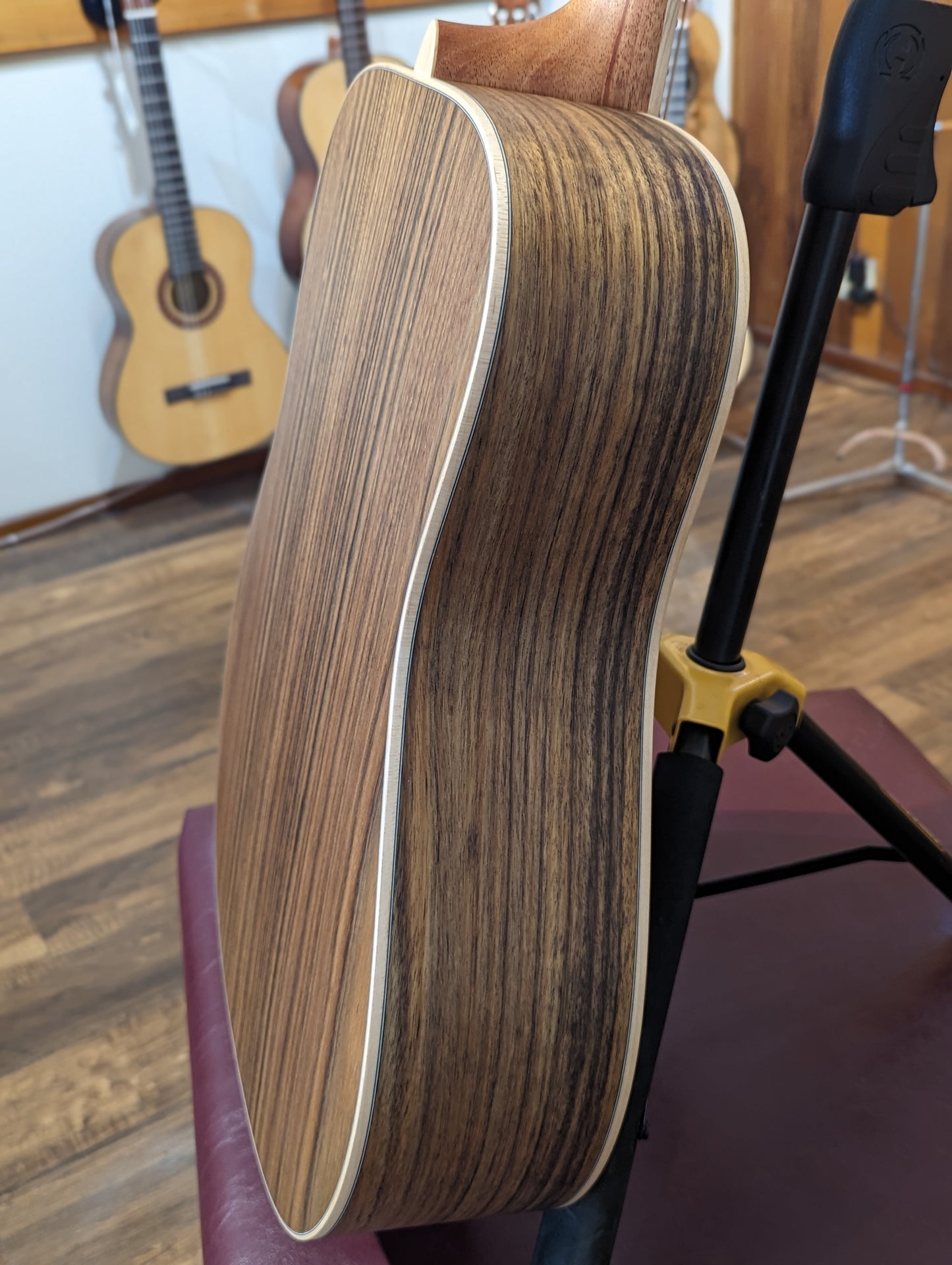 Larrivée D-40 Special Edition Acoustic Guitar w/Case