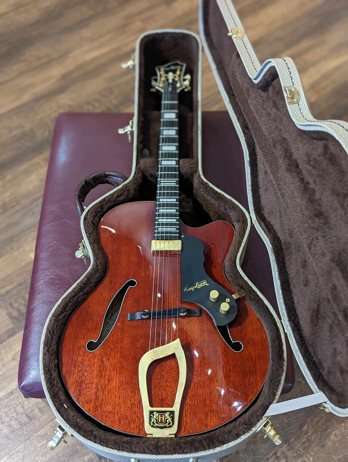 Hagstrom HL550 Hollow Body Electric Guitar w/Case - Natural Mahogany (Used)