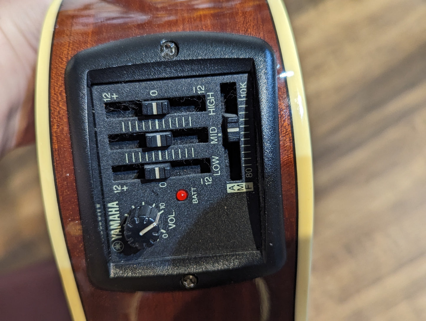 Yamaha APX-5LA Left Handed Acoustic/Electric Guitar (Used)