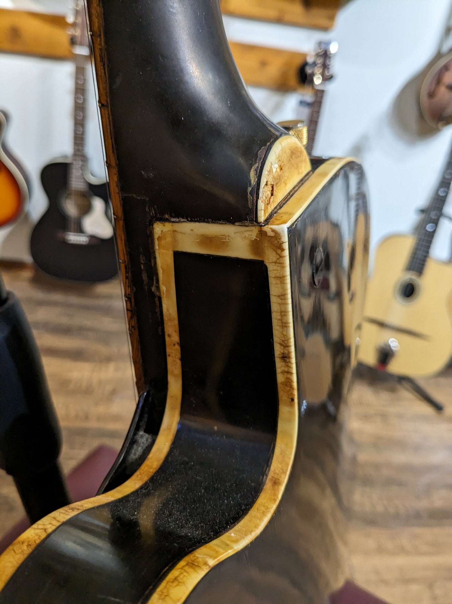 Gretsch Clipper Model 6185/6186 w/Case (1970)