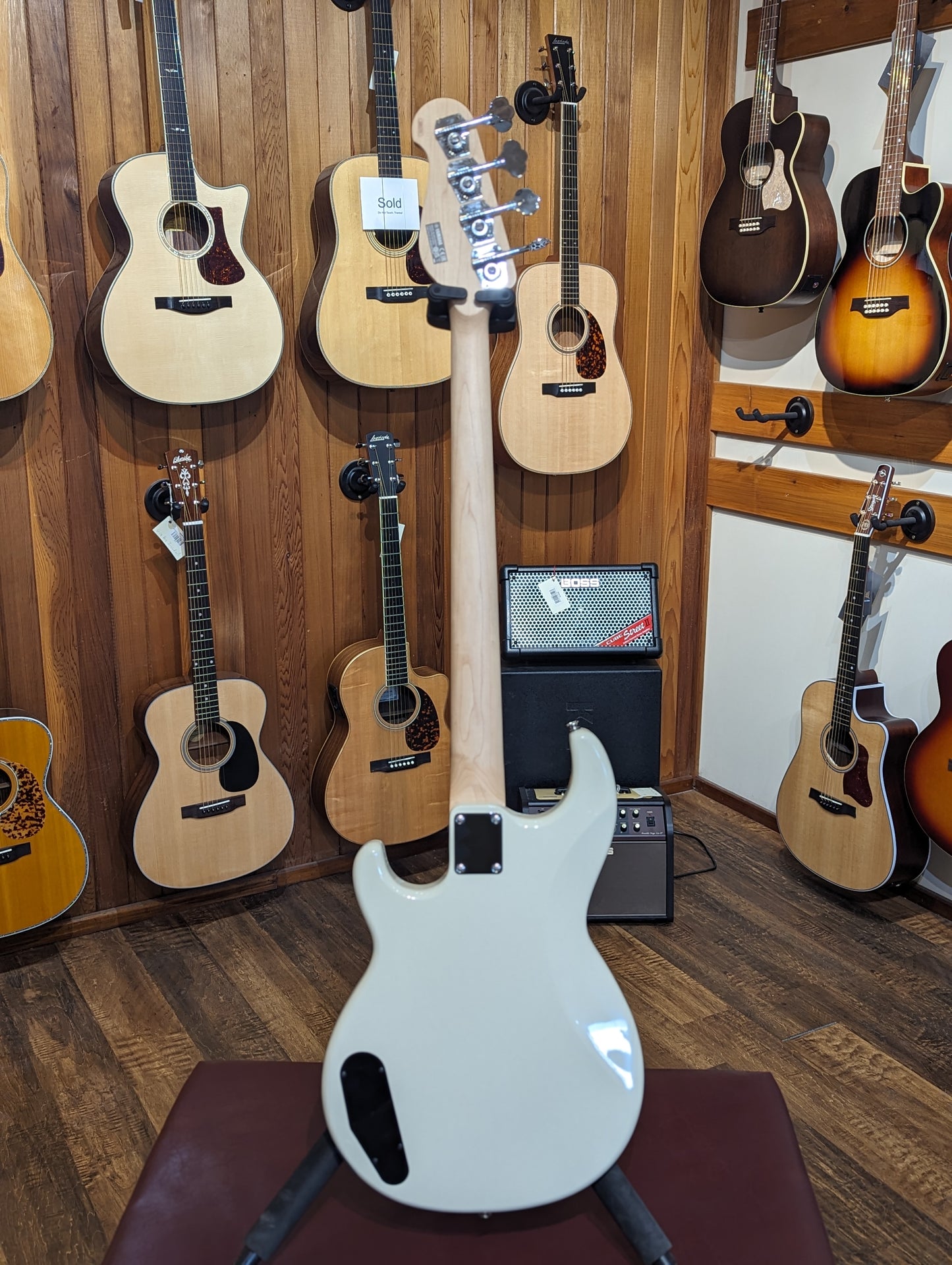 Yamaha BB234 4 String Electric Bass - Vintage White (Used)