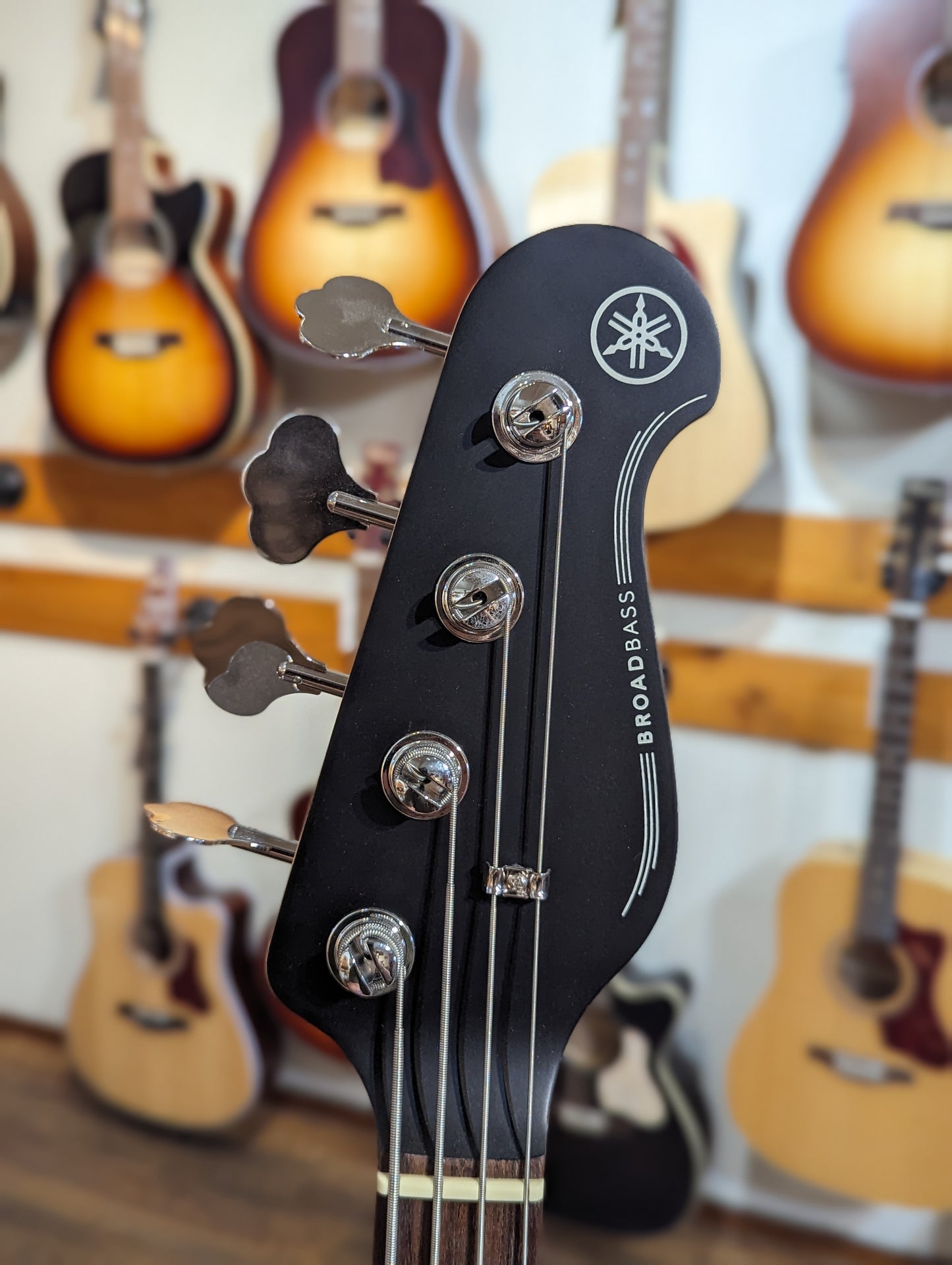 Yamaha BB234 4 String Electric Bass - Vintage White (Used)
