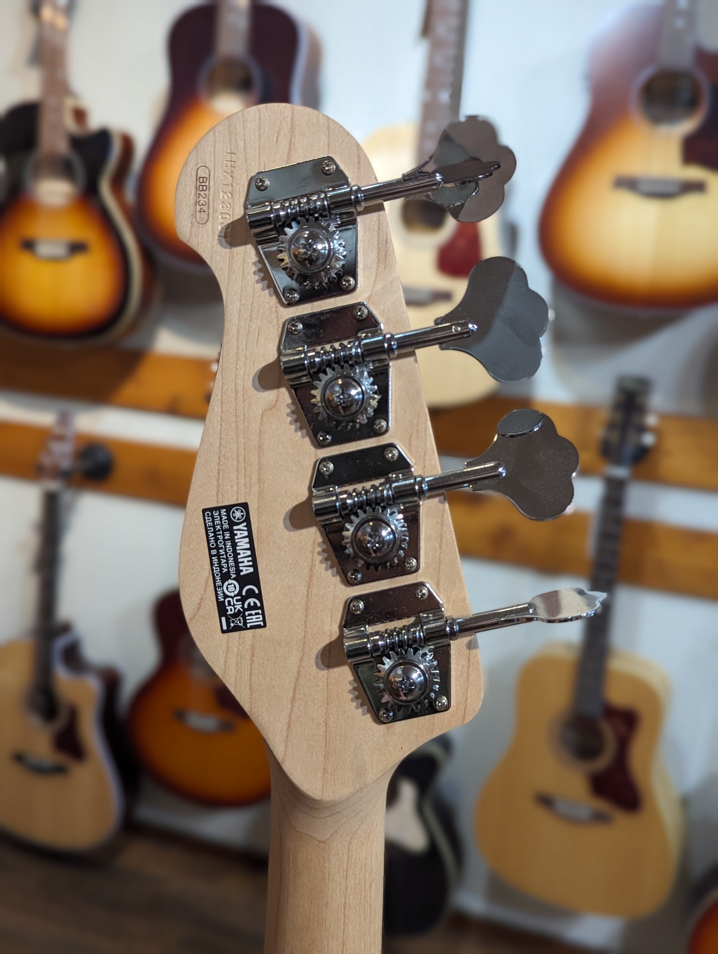 Yamaha BB234 4 String Electric Bass - Vintage White (Used)