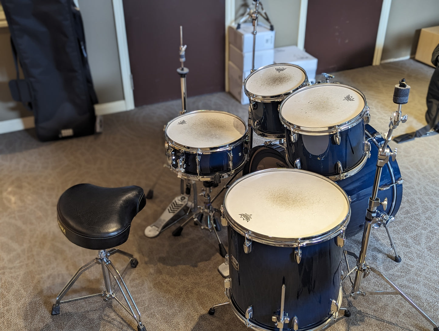 Yamaha Tour Custom Drum Kit w/Hardware & Gig Bags (Used)