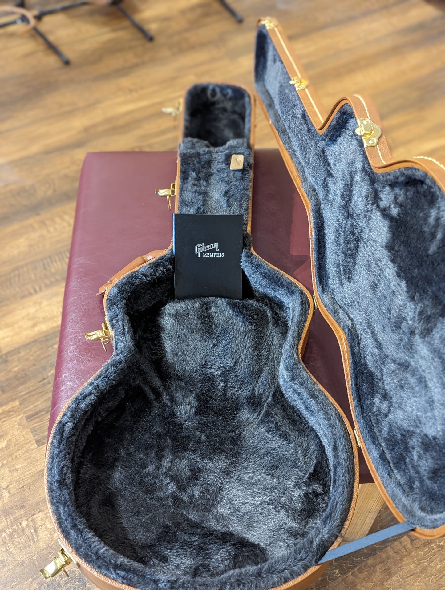 Gibson Memphis ES-335 Figured w/Case - Cherry (2016)