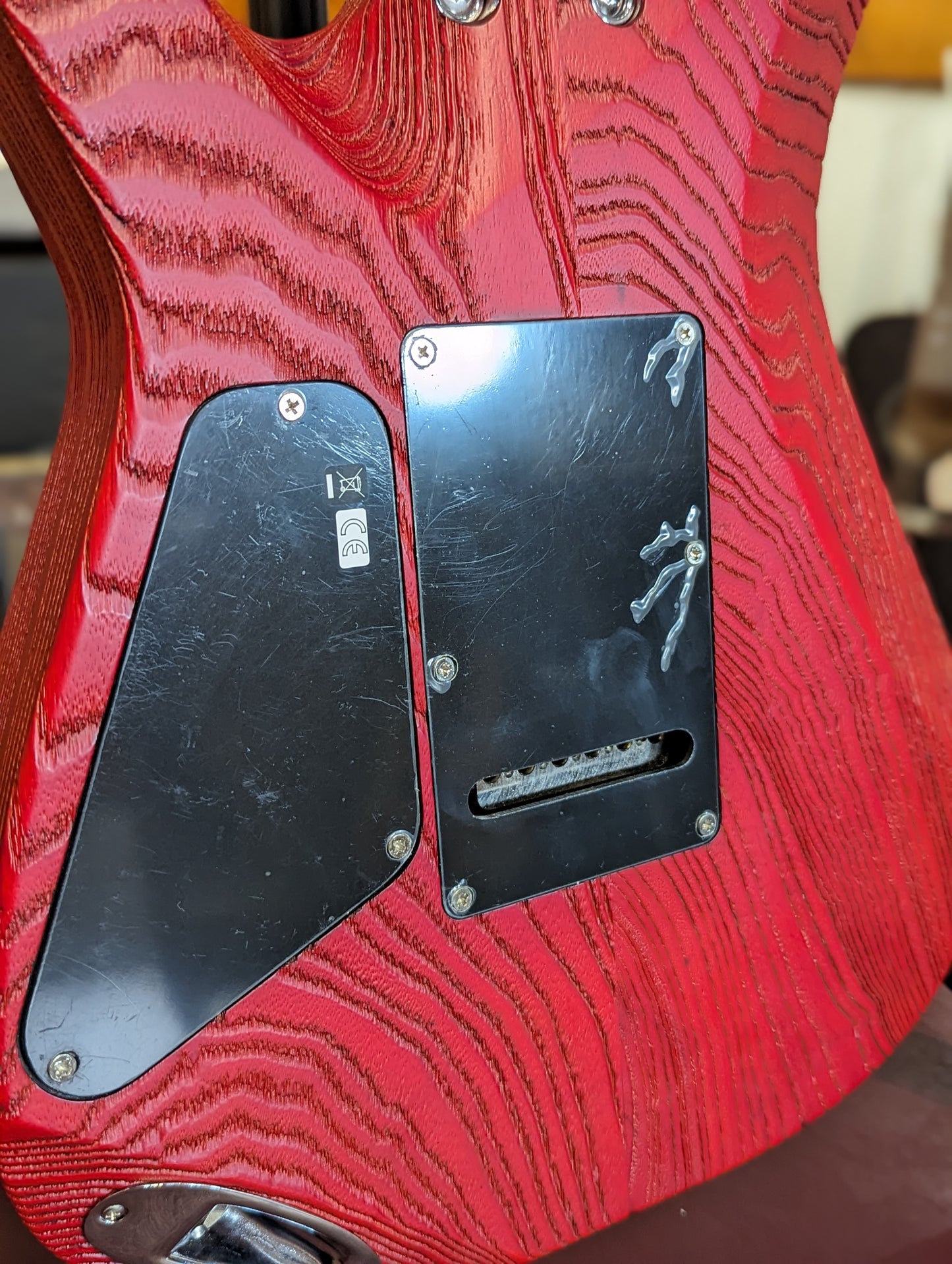 Charvel Pro-Mod DK24 HSS 2PT CM Red Ash (2021)