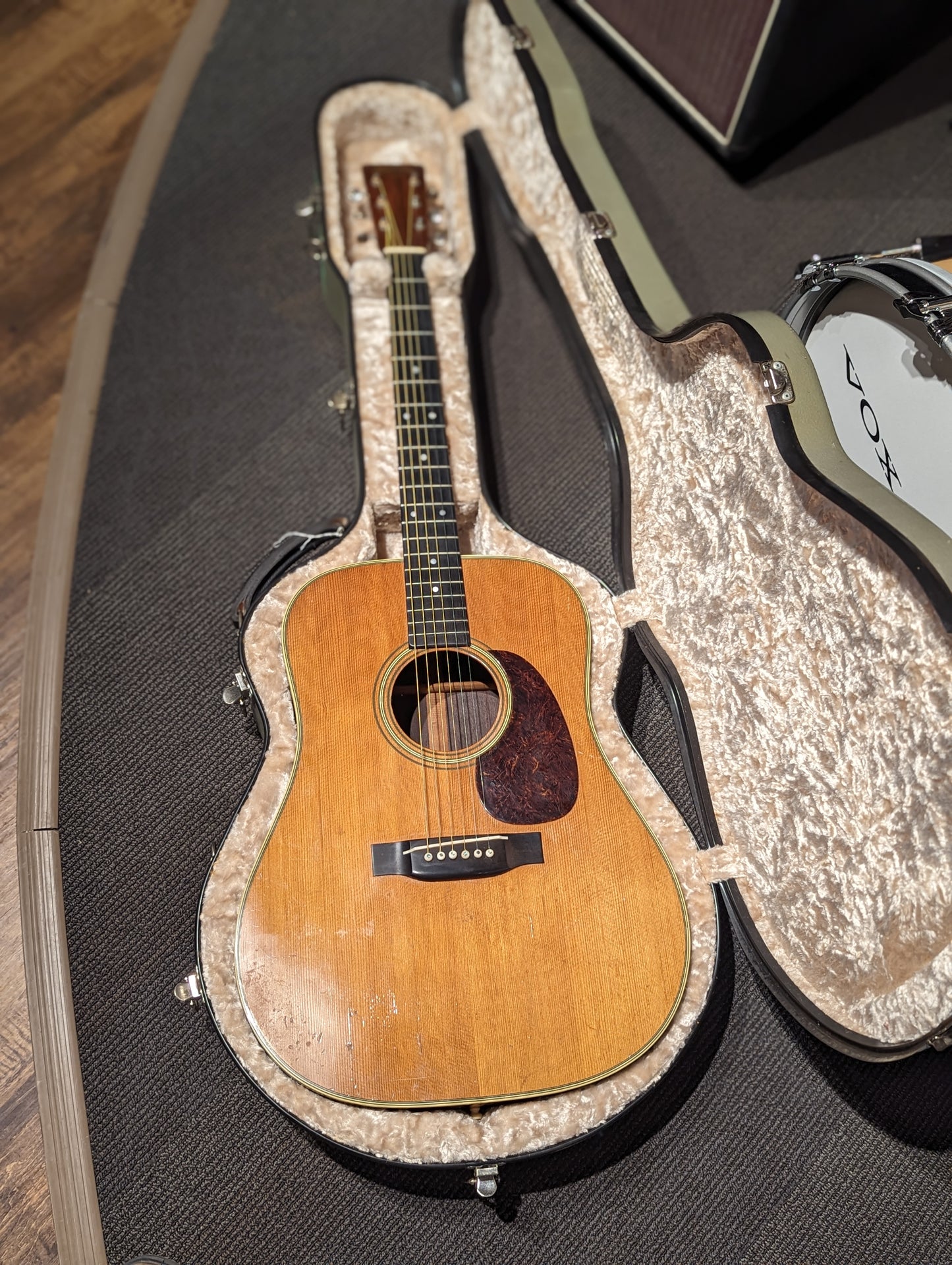 Martin D-28 Dreadnought Acoustic Guitar w/Case (1947)