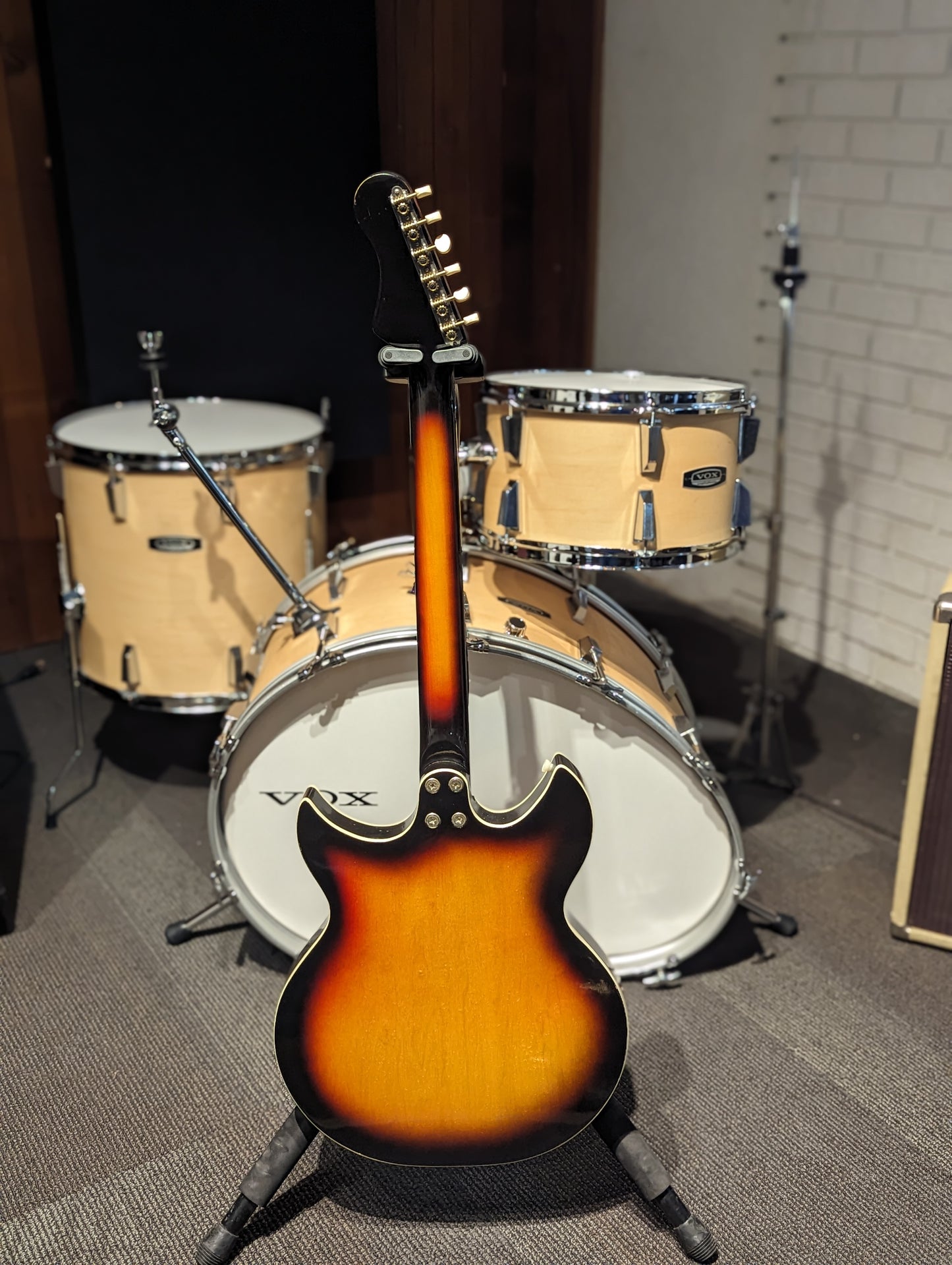 Harmony H82 Rebel Hollowbody Electric Guitar w/Case (Late 1960's - Early 1970's)