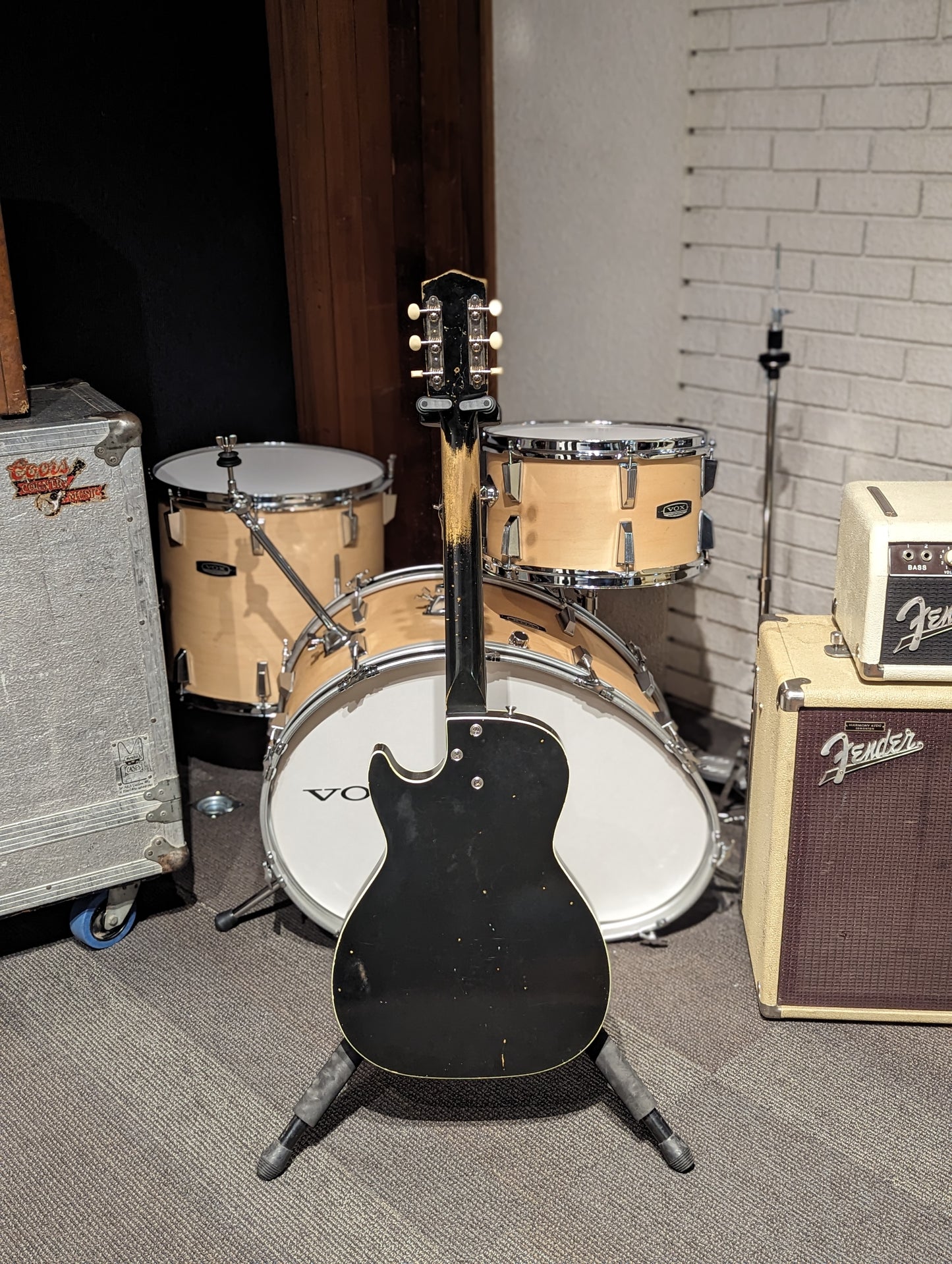 Silvertone 1420 Stratotone Electric Guitar (1960's)